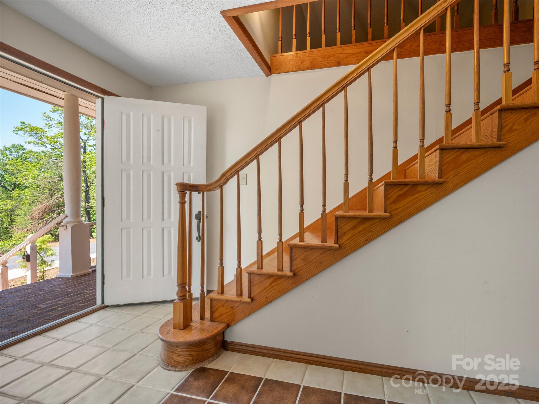 228 Oak Crest Drive