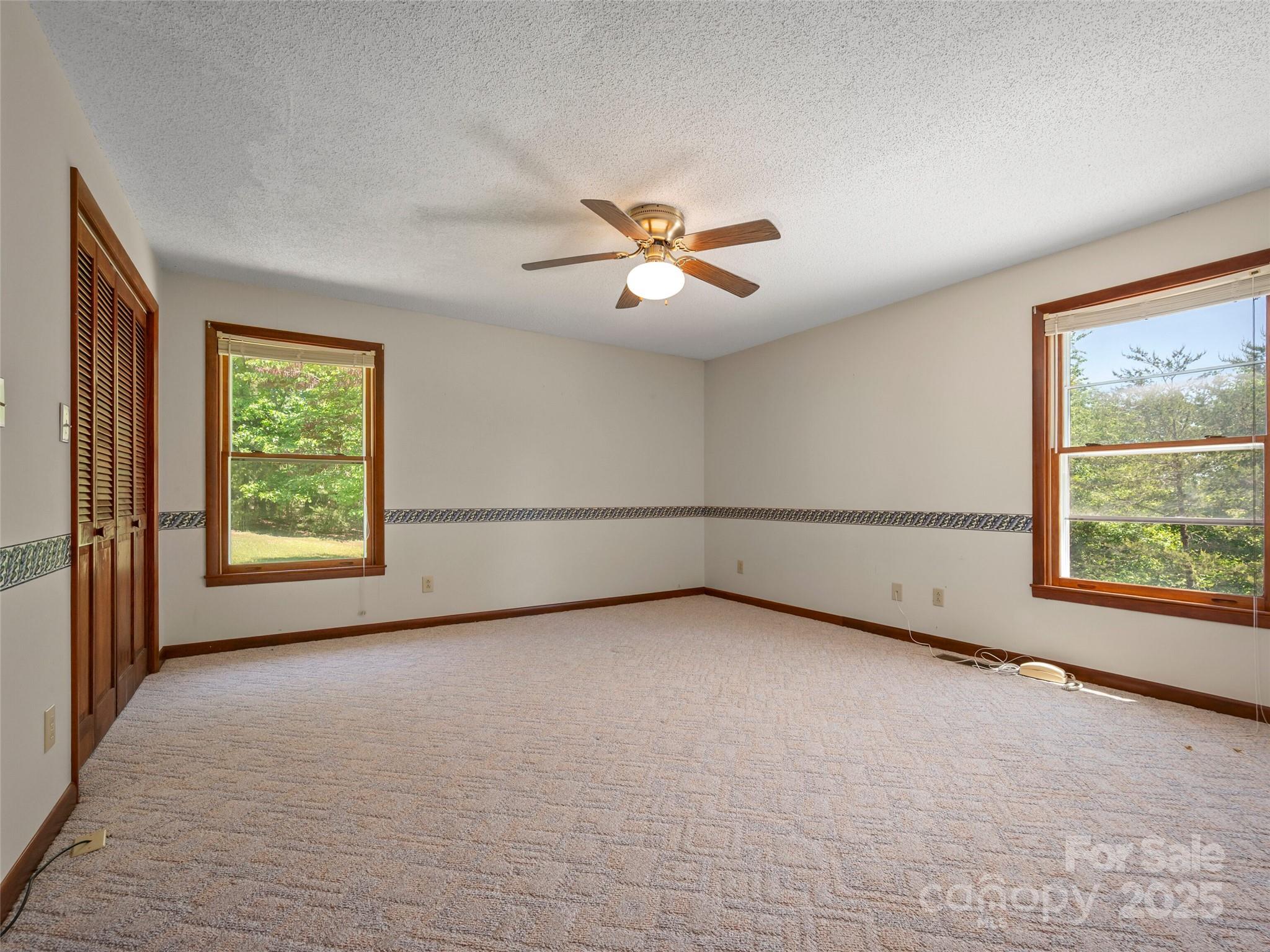 228 Oak Crest Drive