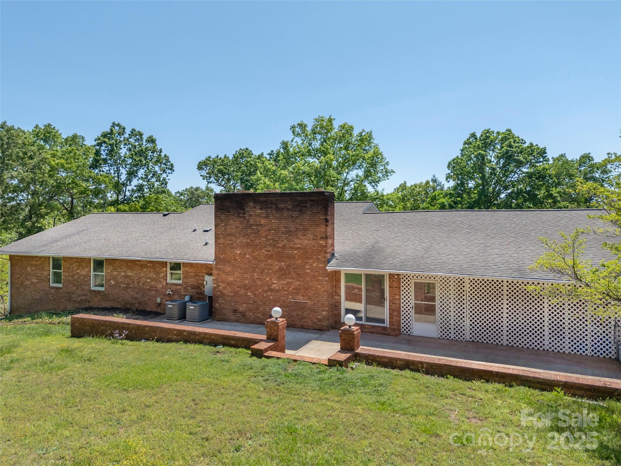 228 Oak Crest Drive