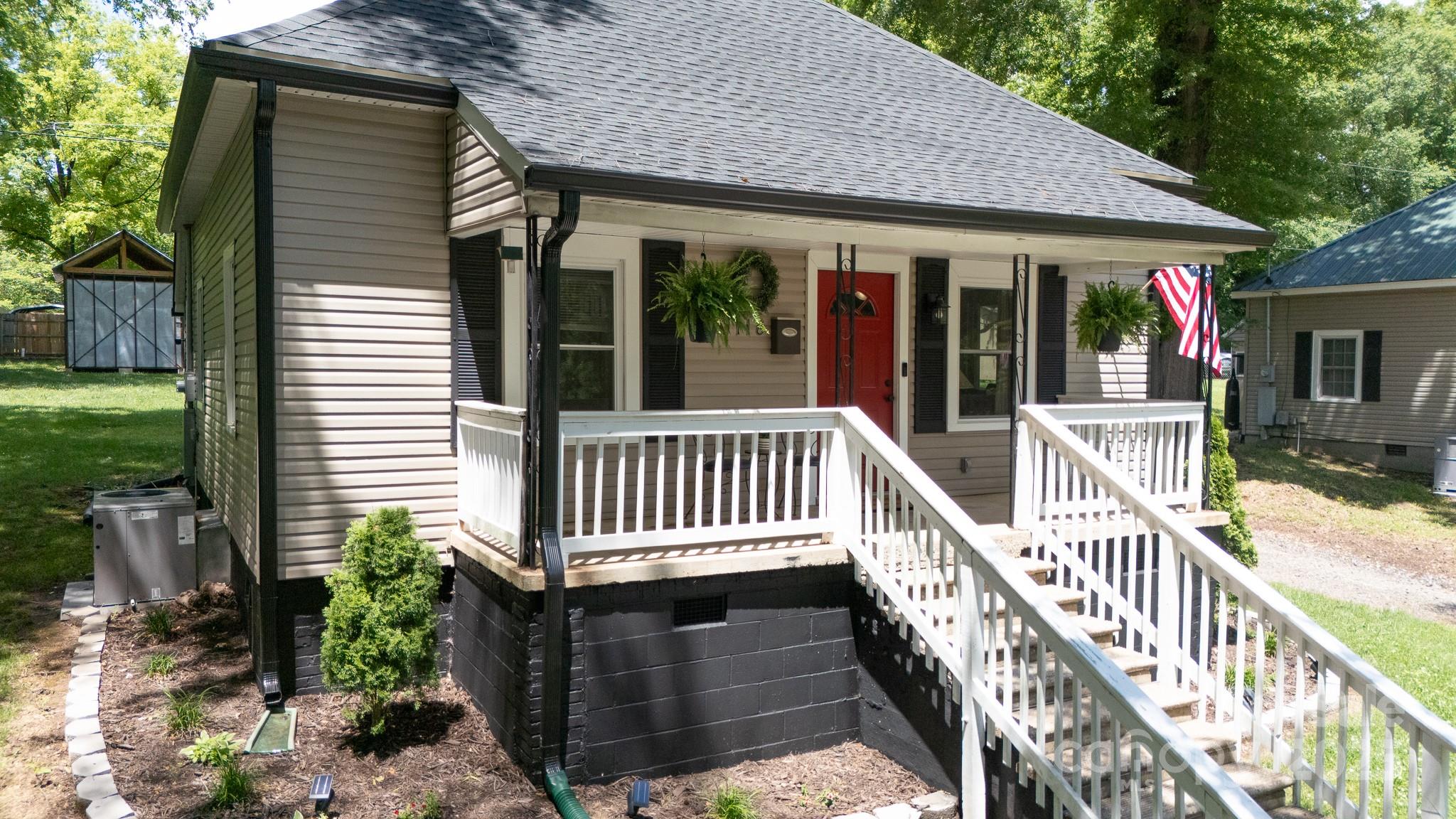 118 Sunset Drive