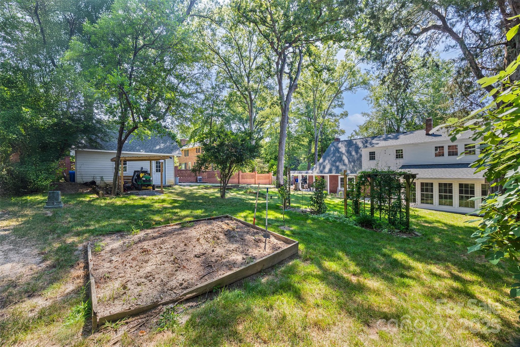 811 Myrtle Drive