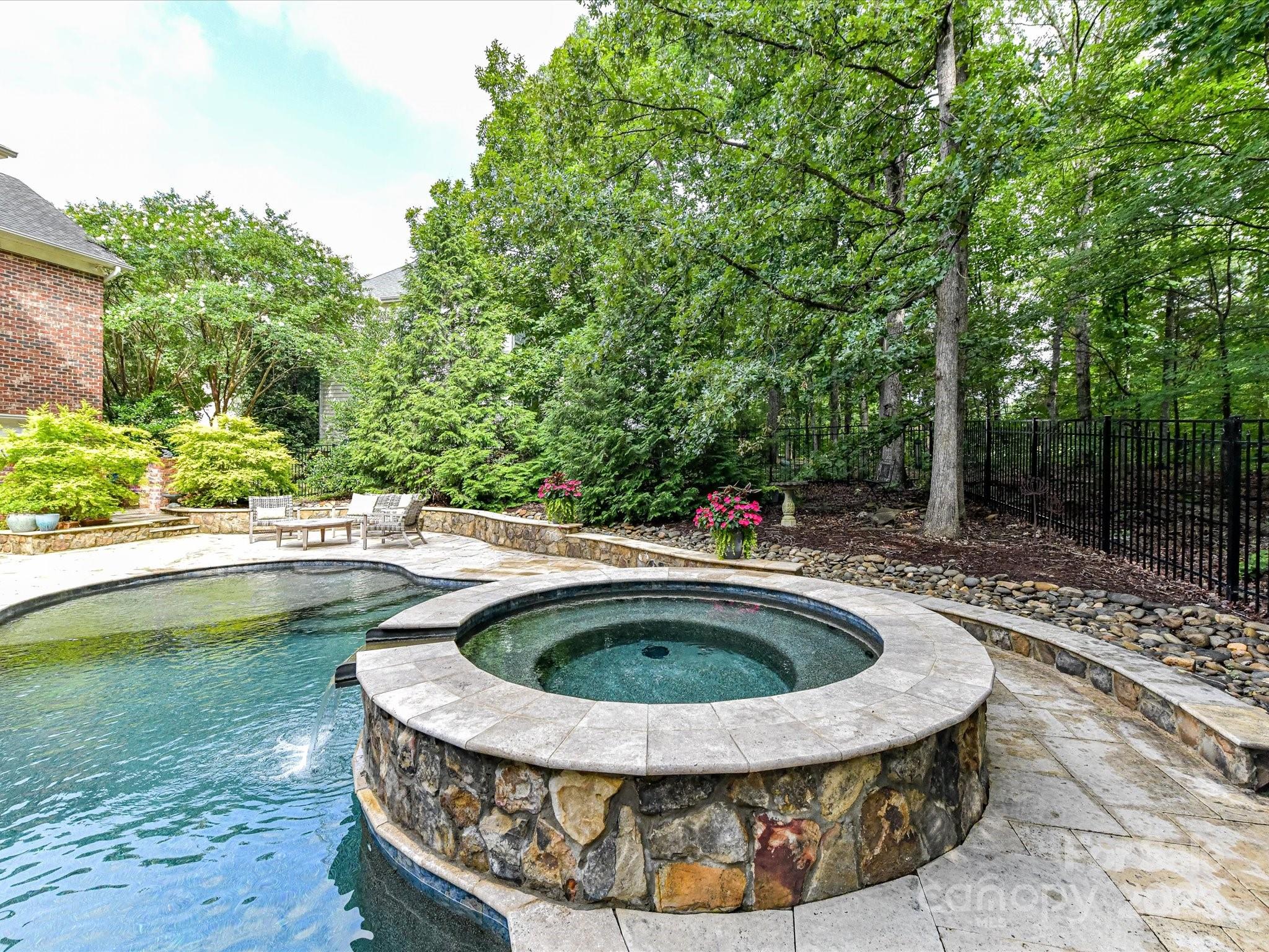 4806 Shannamara Drive