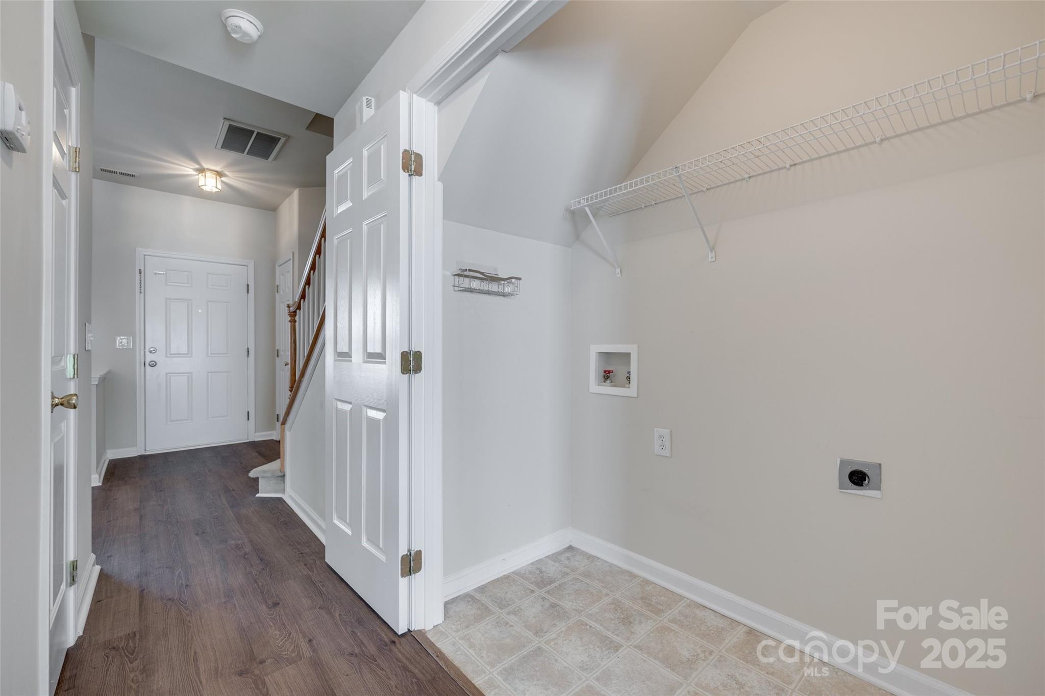 764 Atherton Way