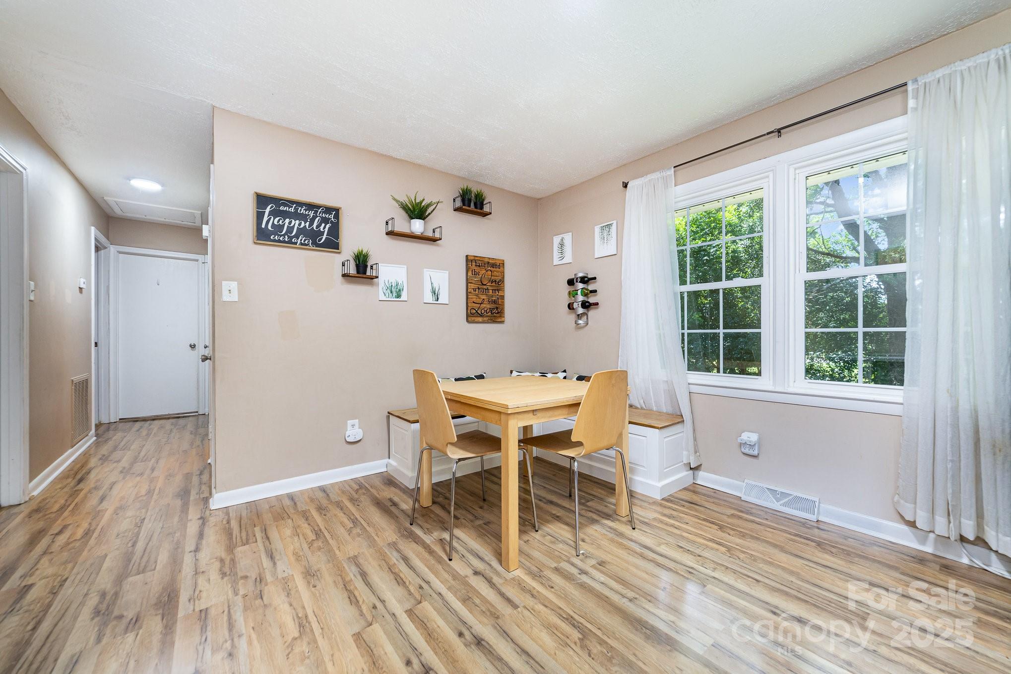 2202 Woodlawn Street