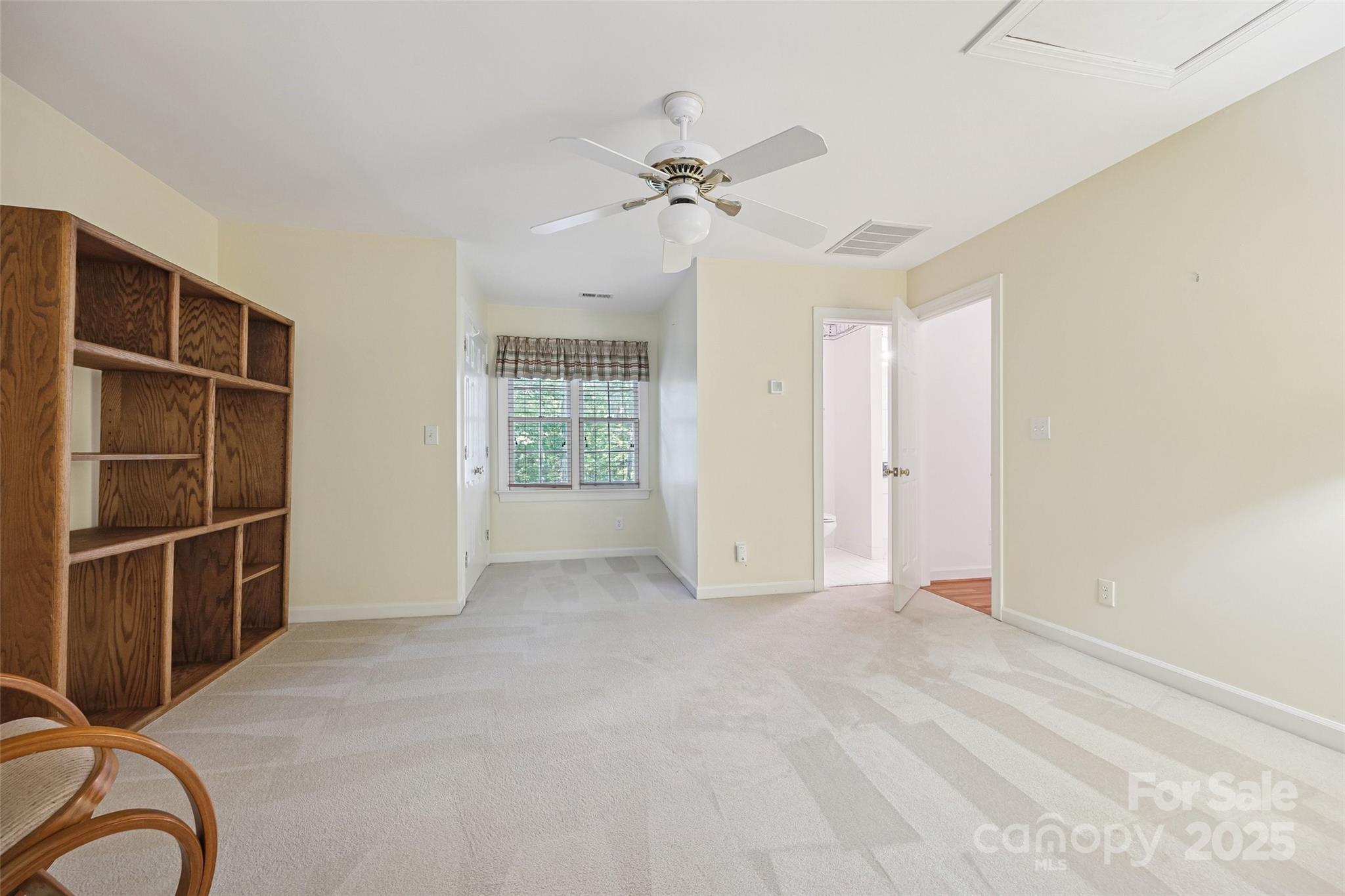12 Woodvine Lane