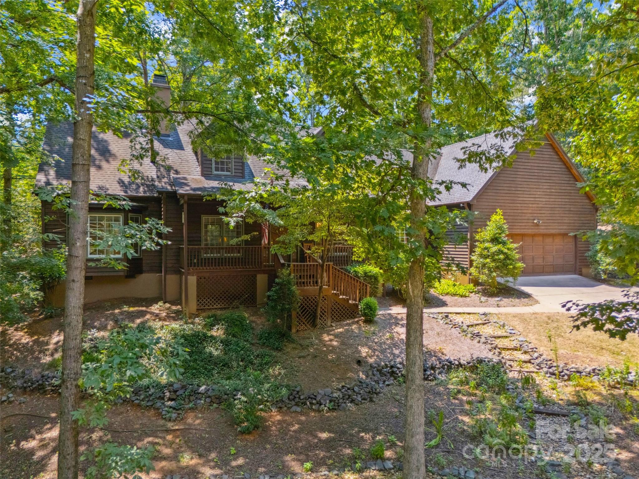 12 Woodvine Lane