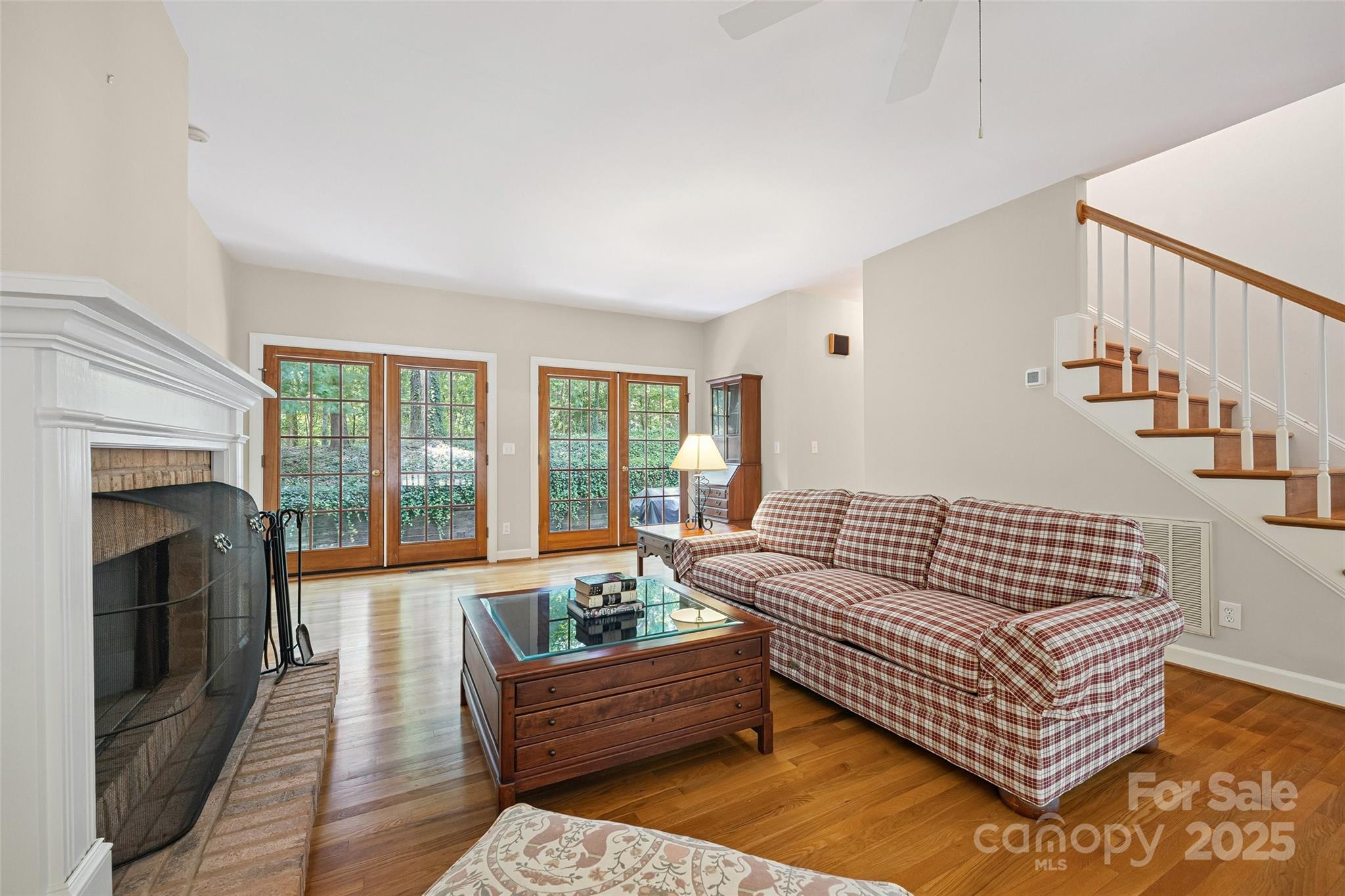 12 Woodvine Lane