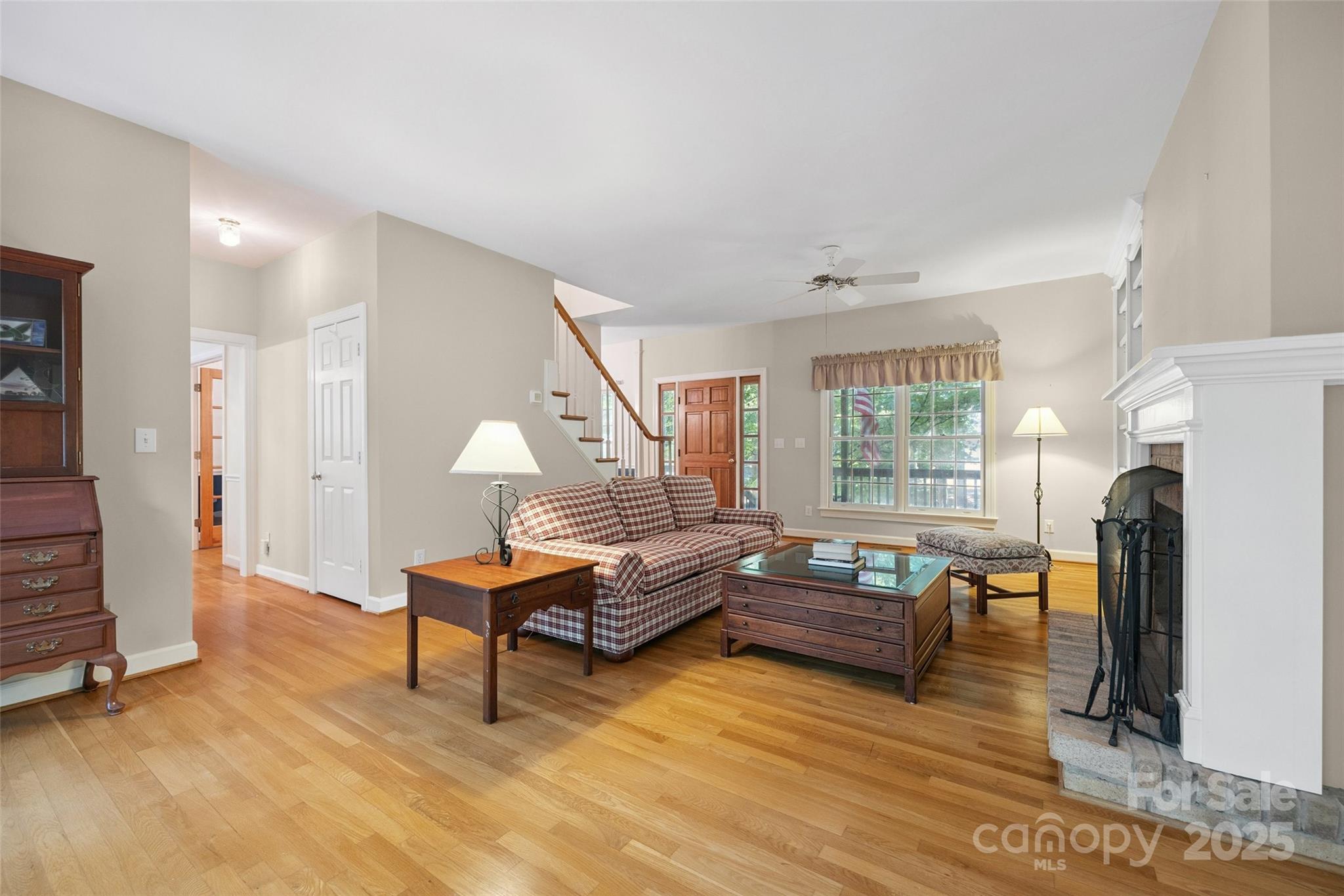 12 Woodvine Lane