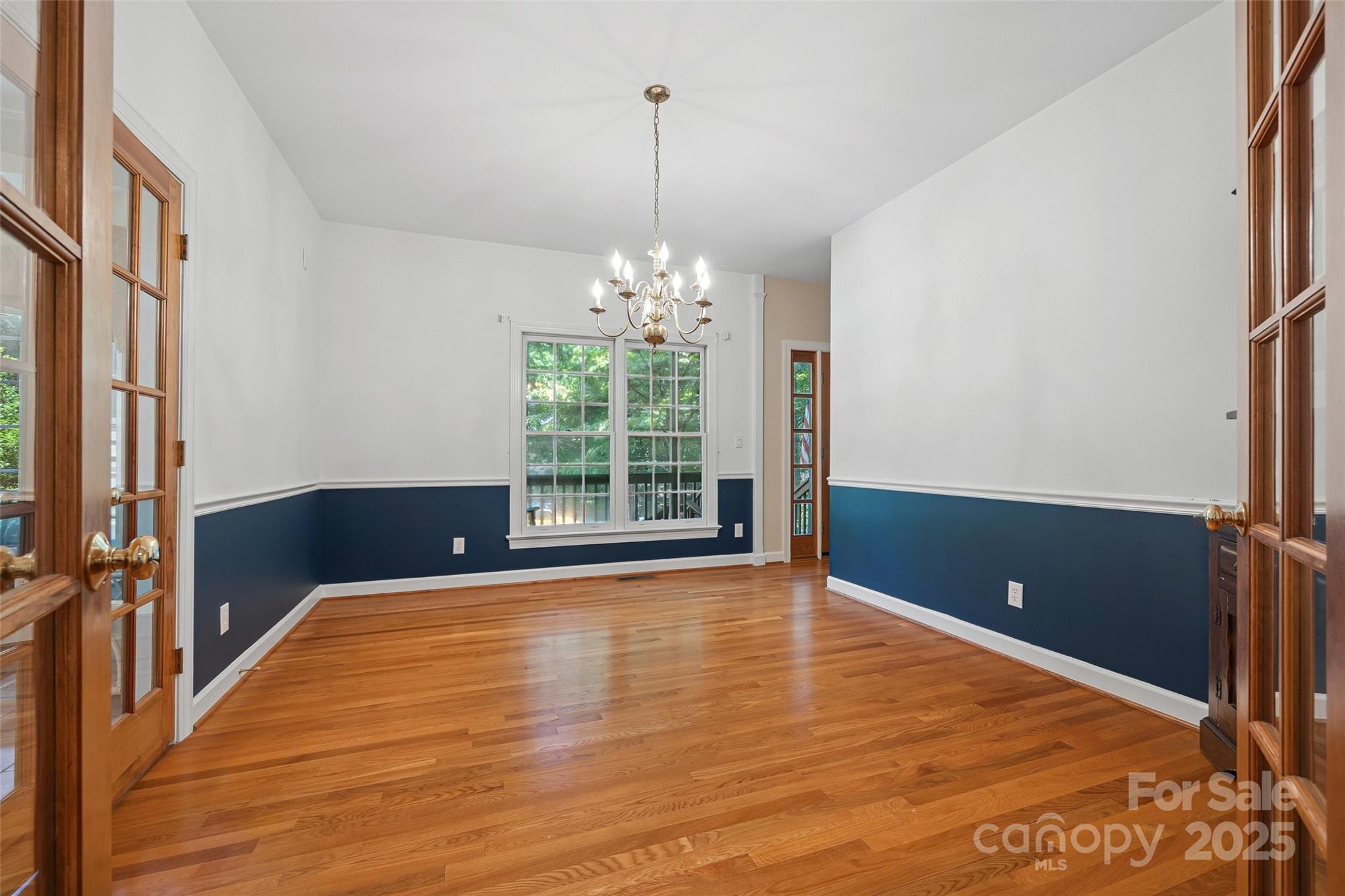 12 Woodvine Lane