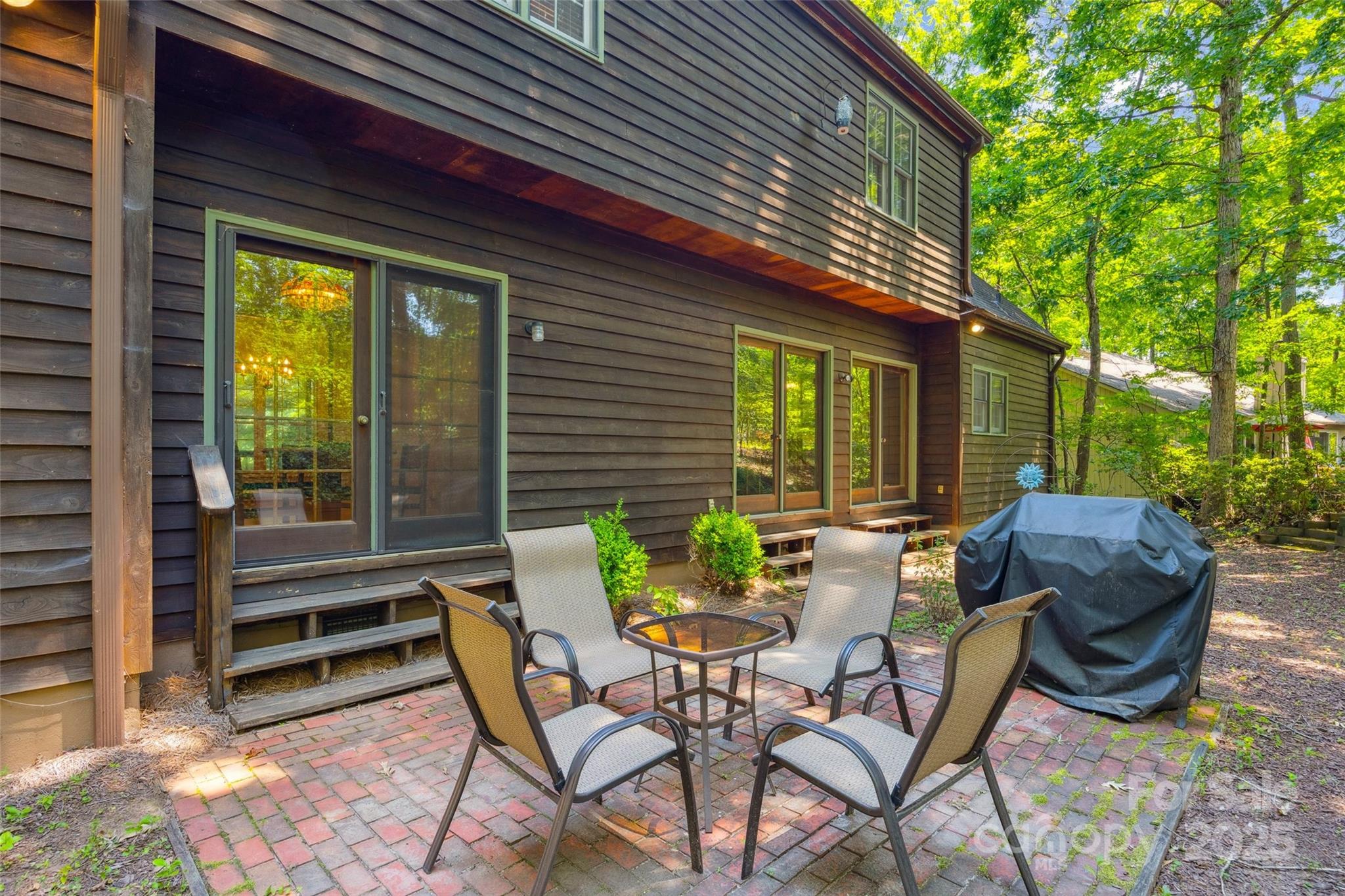 12 Woodvine Lane