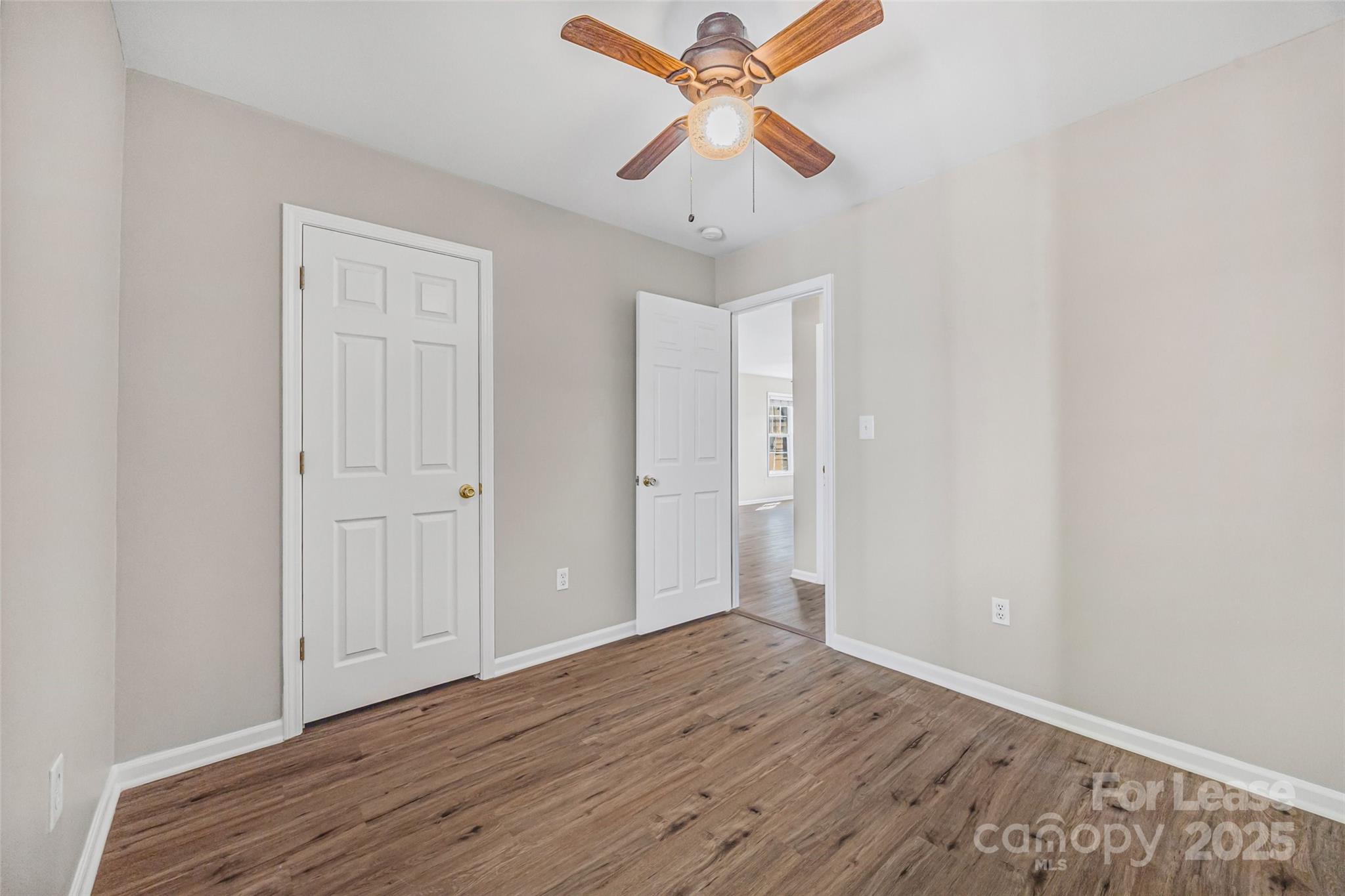 1544 Tiana Way