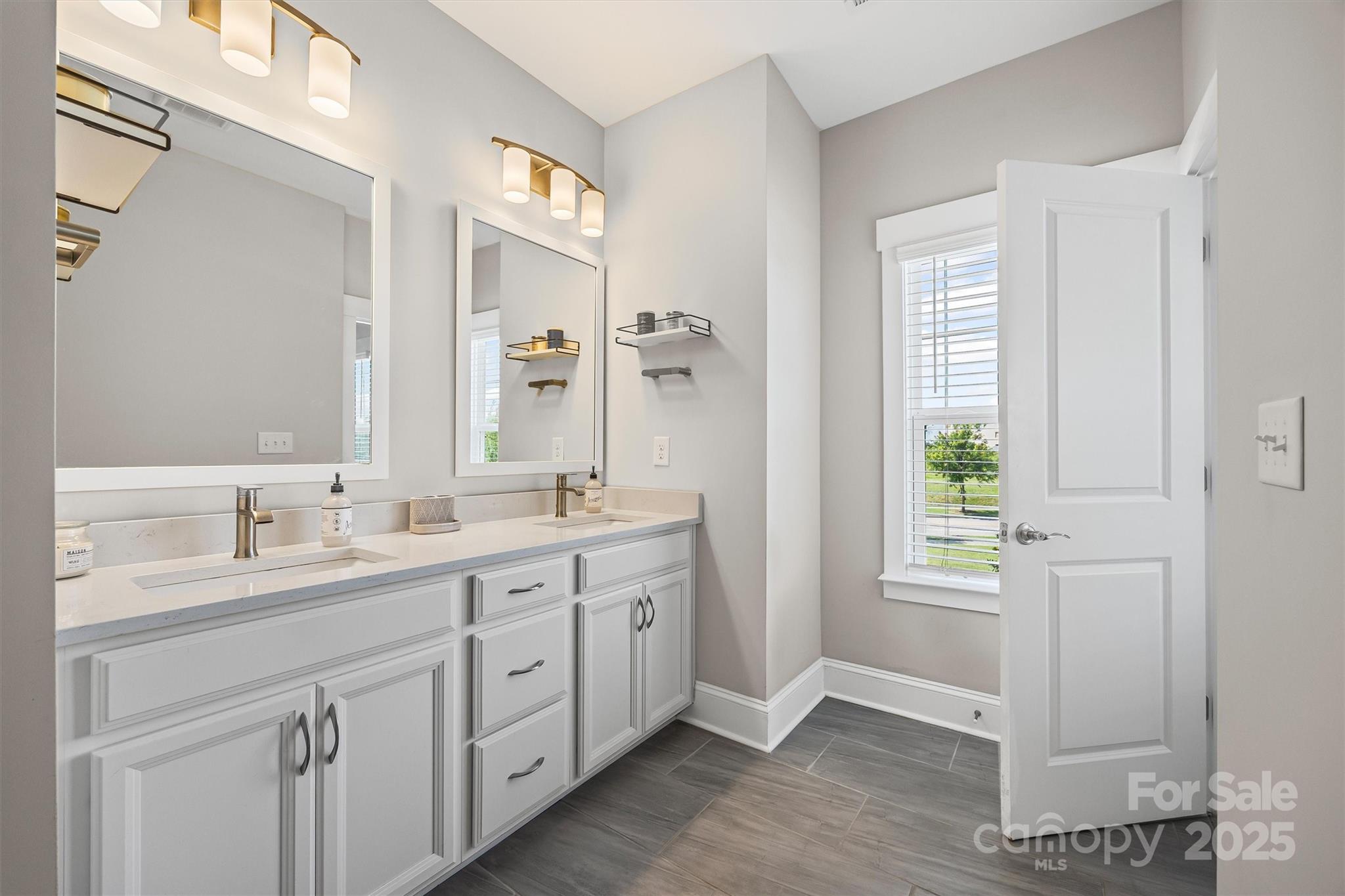 1044 Riverwalk Parkway