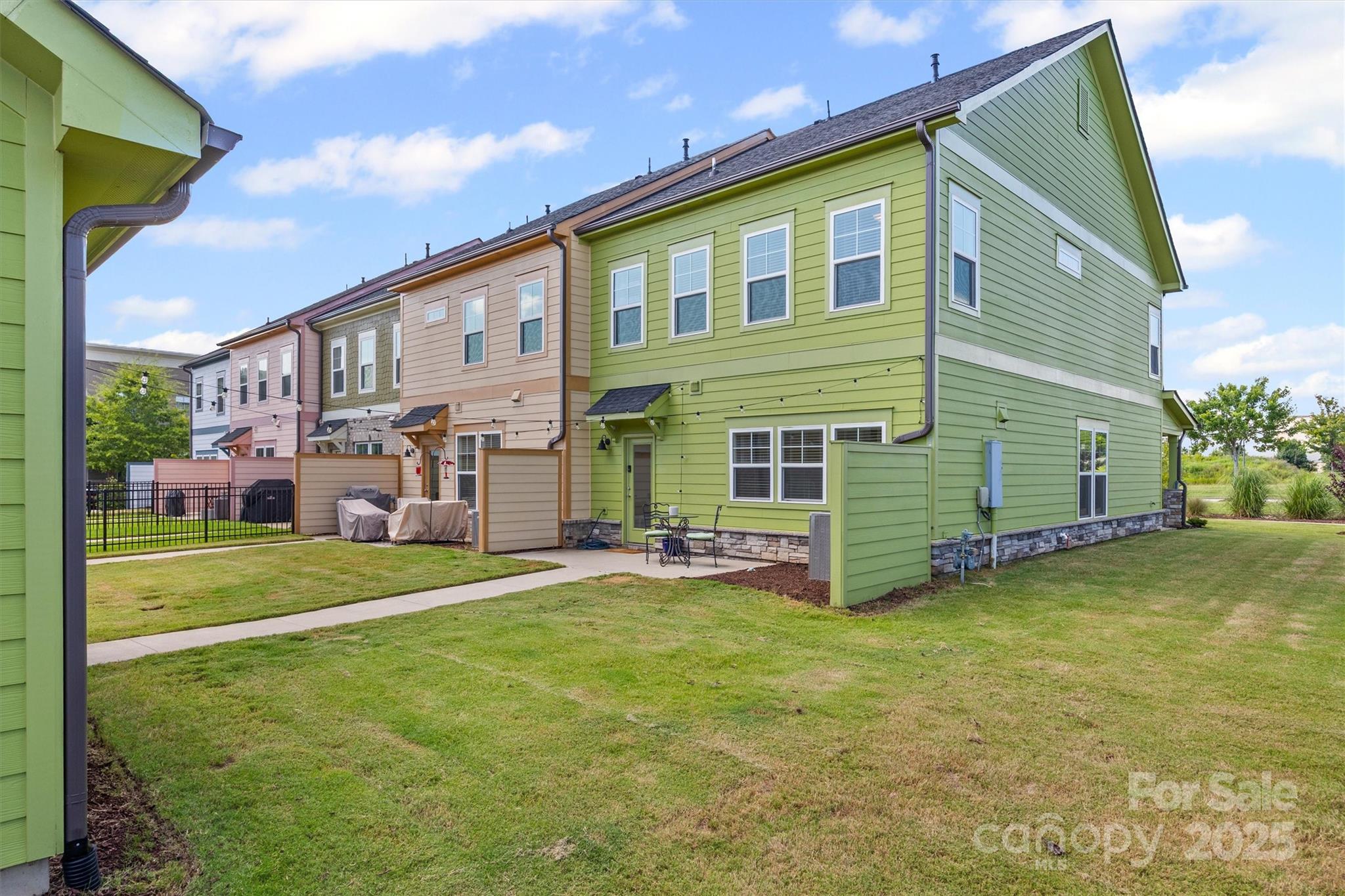 1044 Riverwalk Parkway