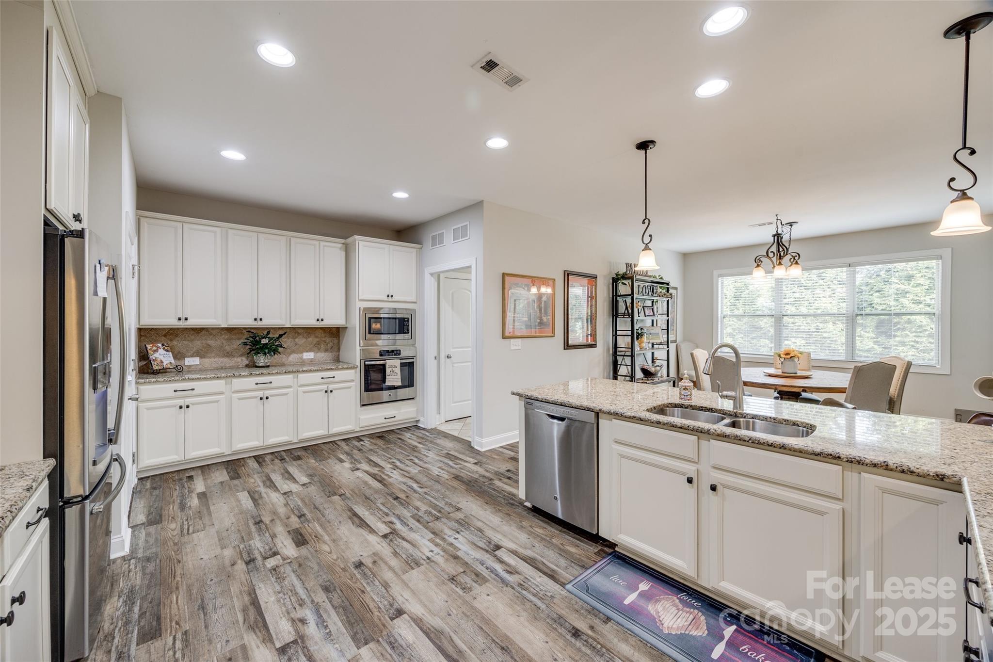 324 Kerrydale Court Unit: 106
