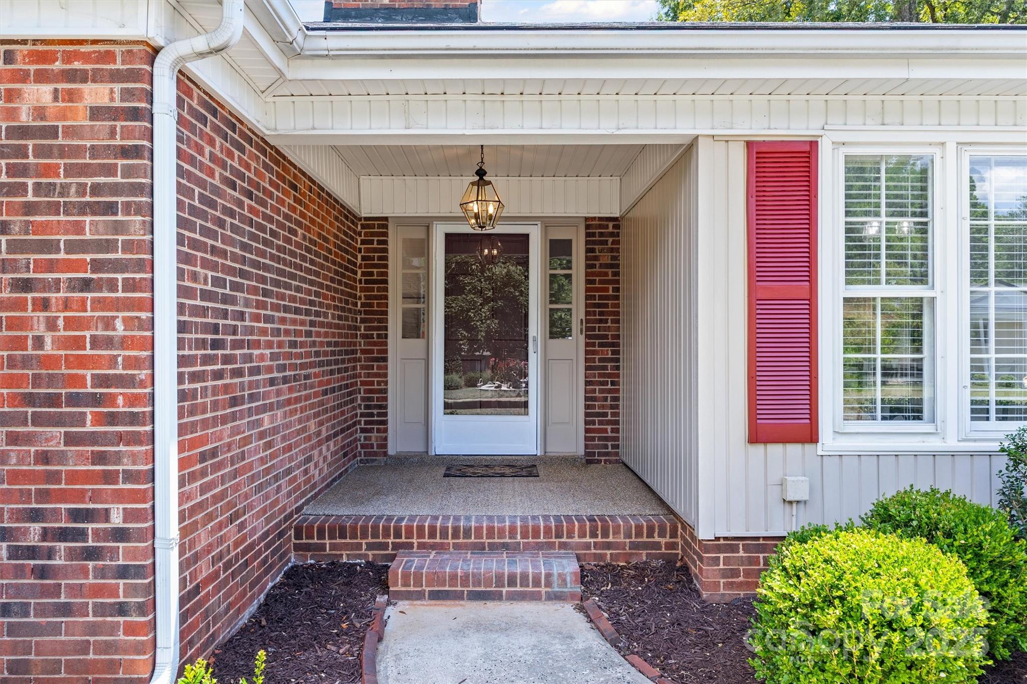 605 Ridgeway Drive