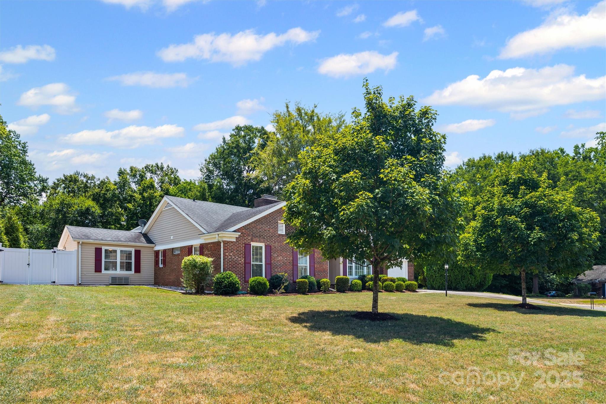 605 Ridgeway Drive