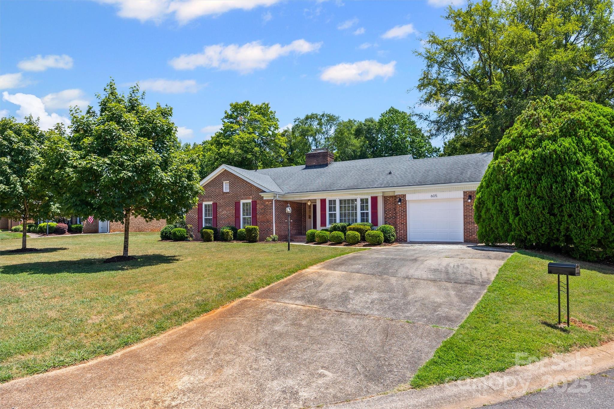 605 Ridgeway Drive