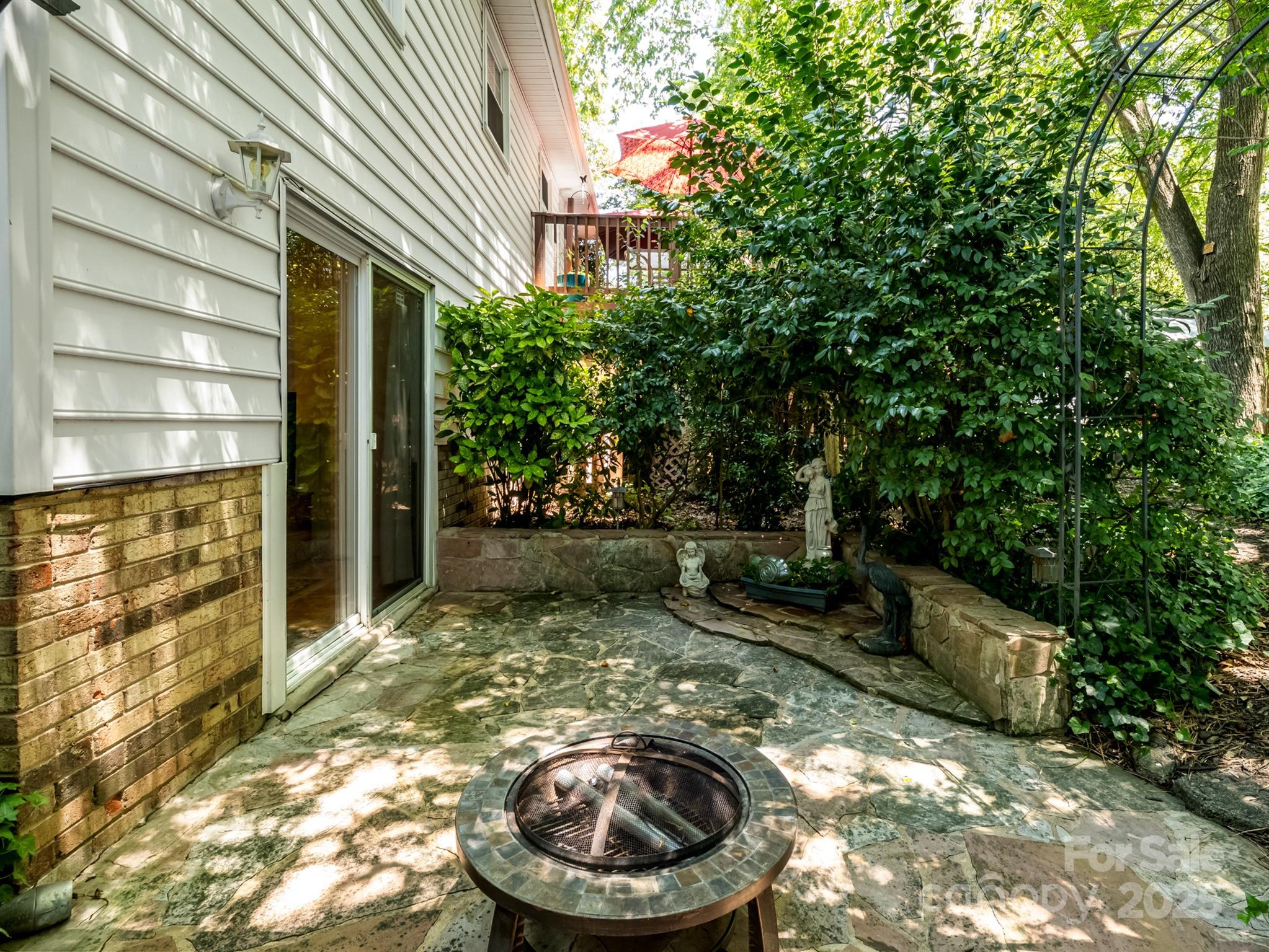 10841 Flat Iron Road