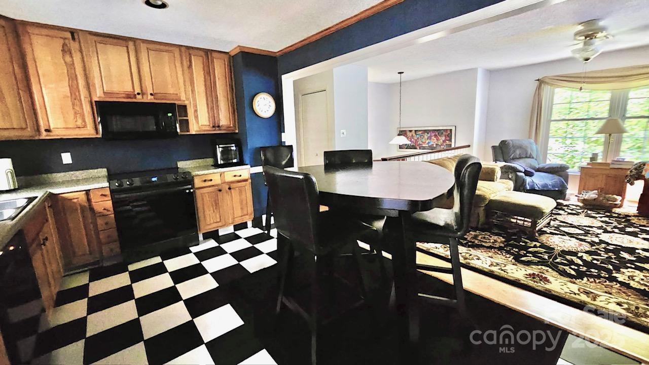 10841 Flat Iron Road