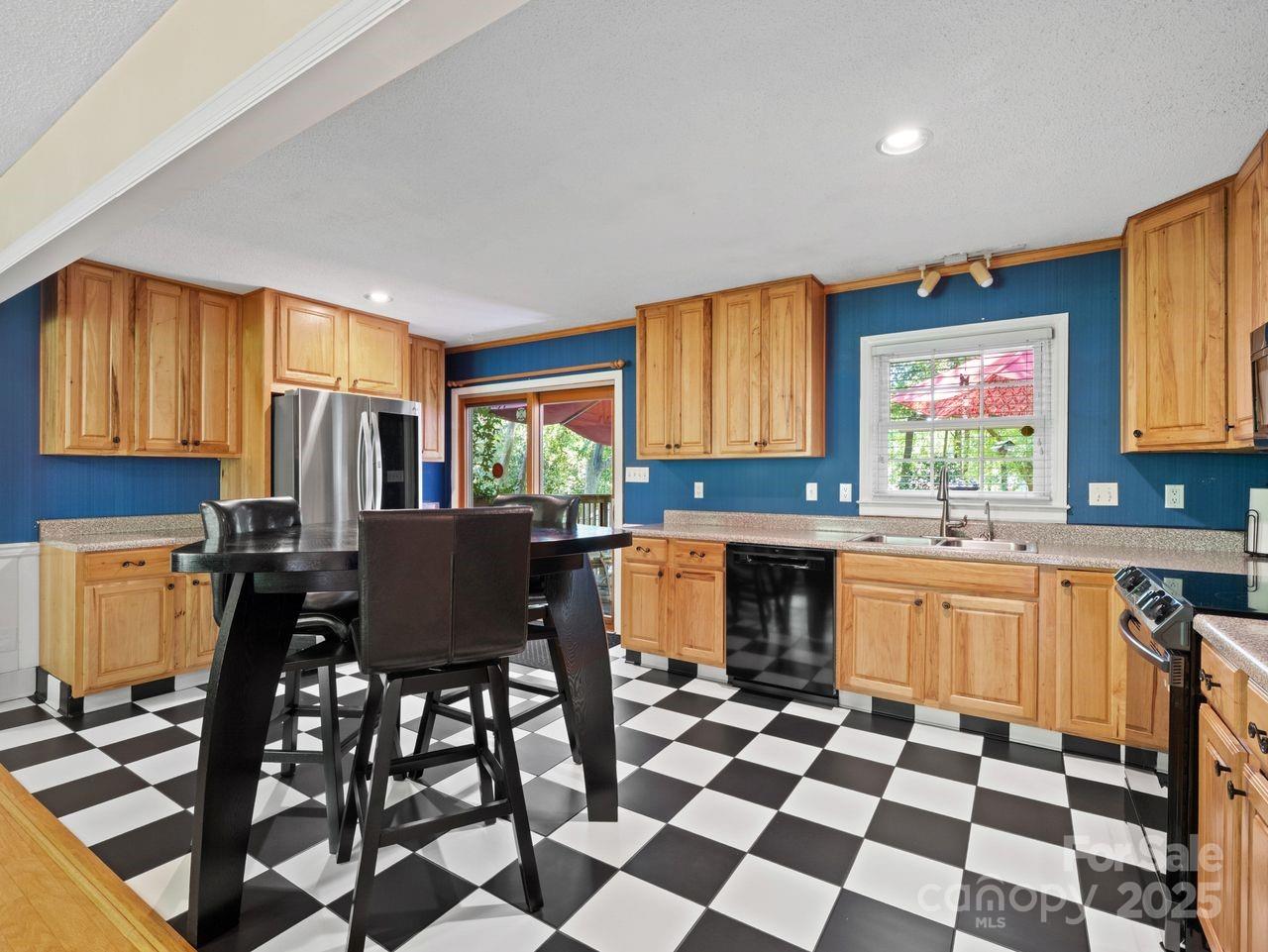 10841 Flat Iron Road