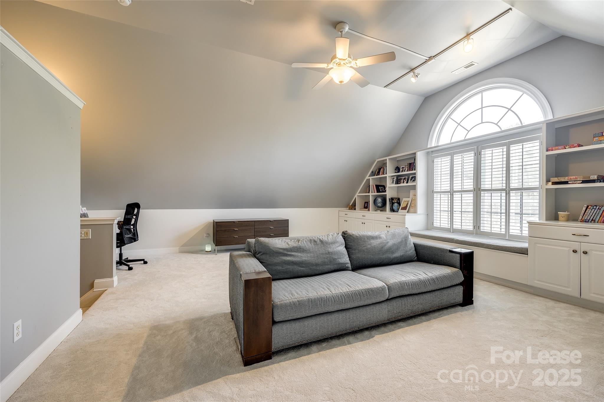 1126 Blowing Rock Cove