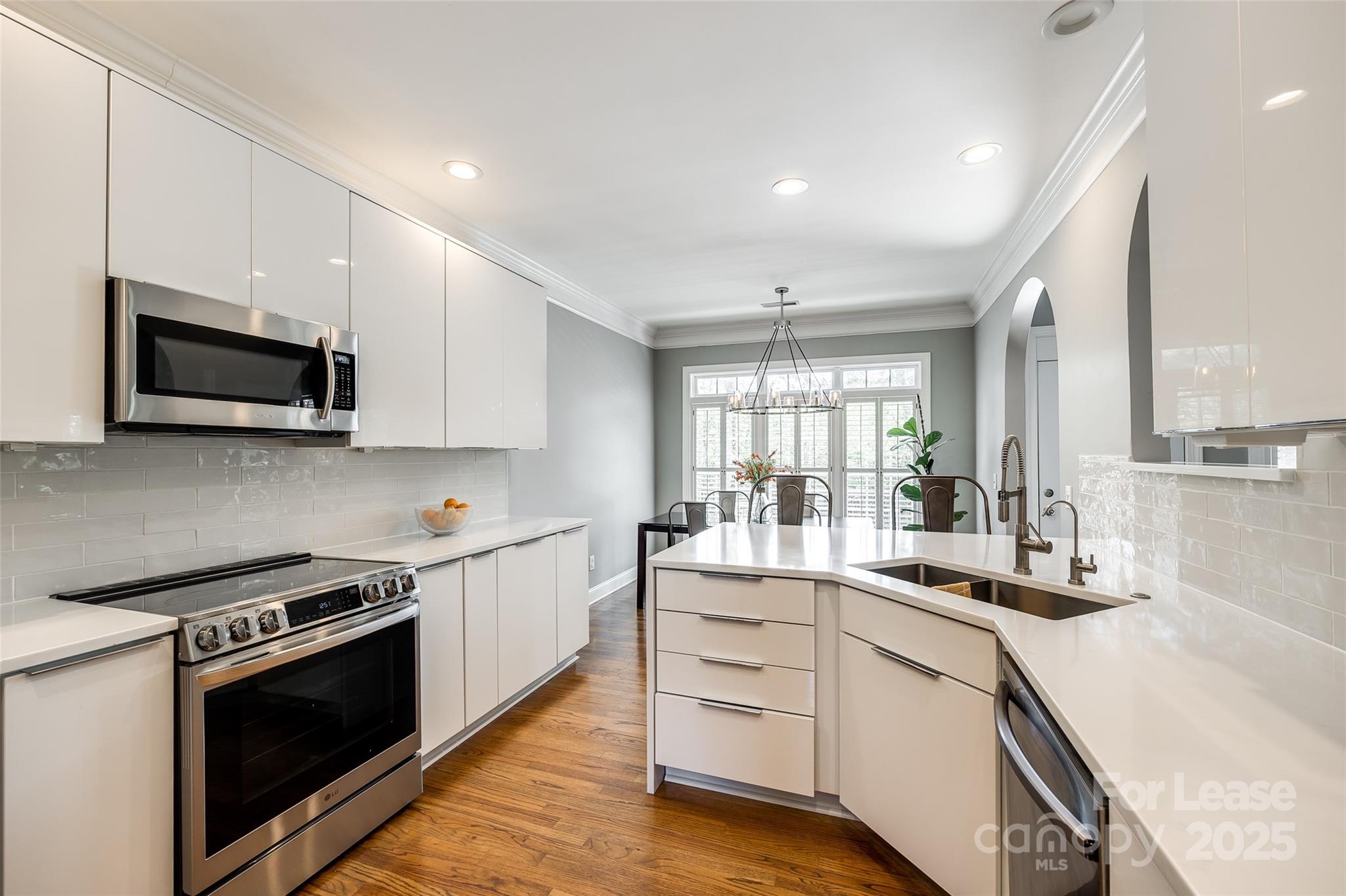 1126 Blowing Rock Cove