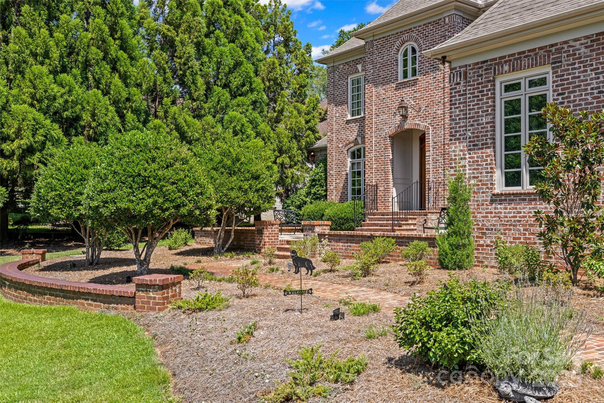 1826 Landry Lane