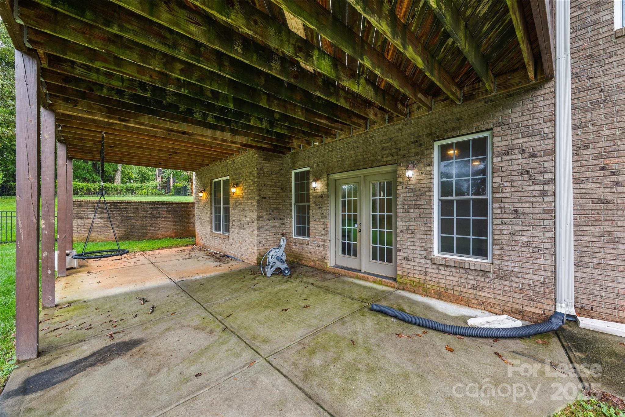 334 Stone Cliff Lane