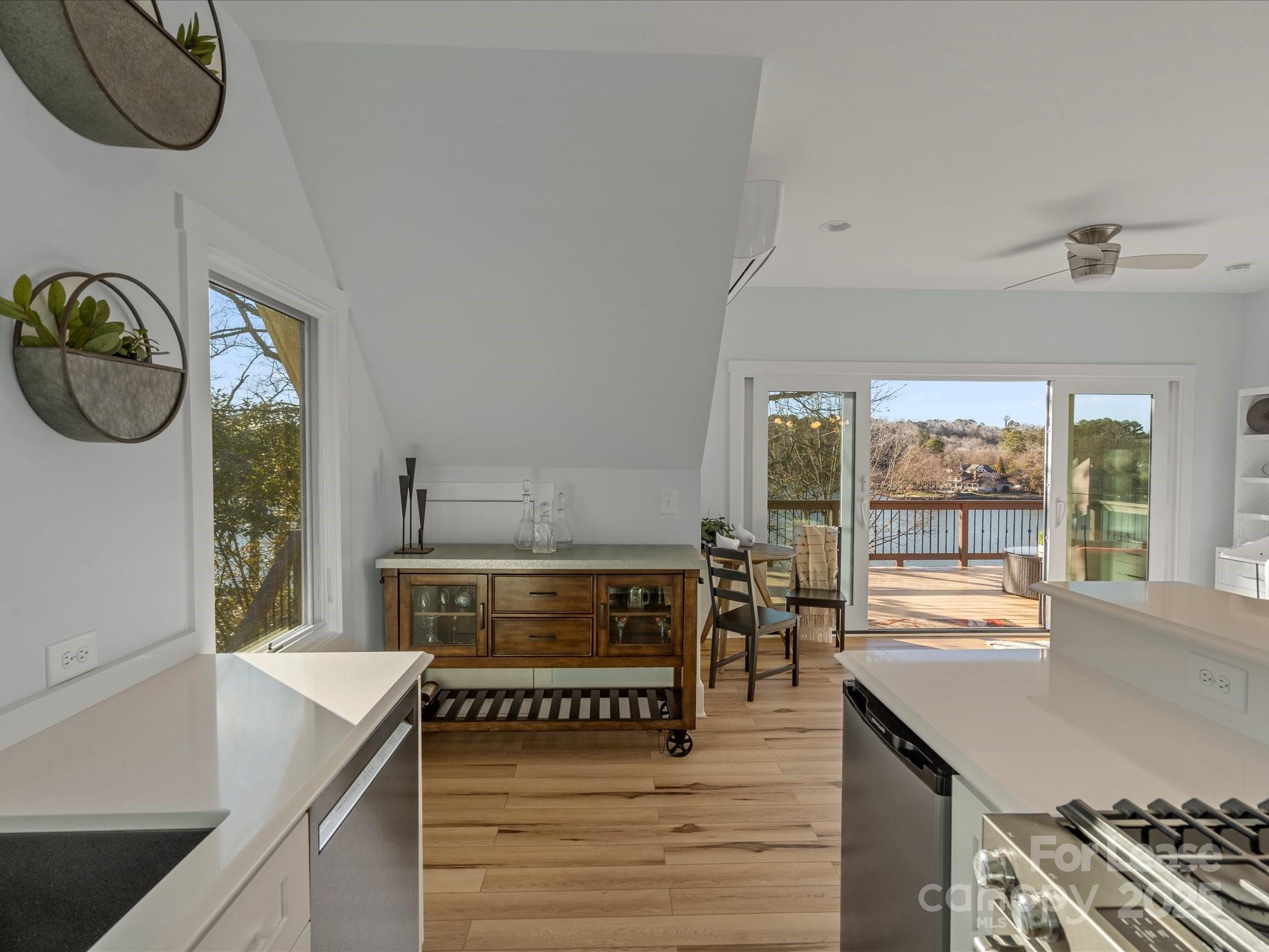 2816 Inlet Shore Drive Unit: 1