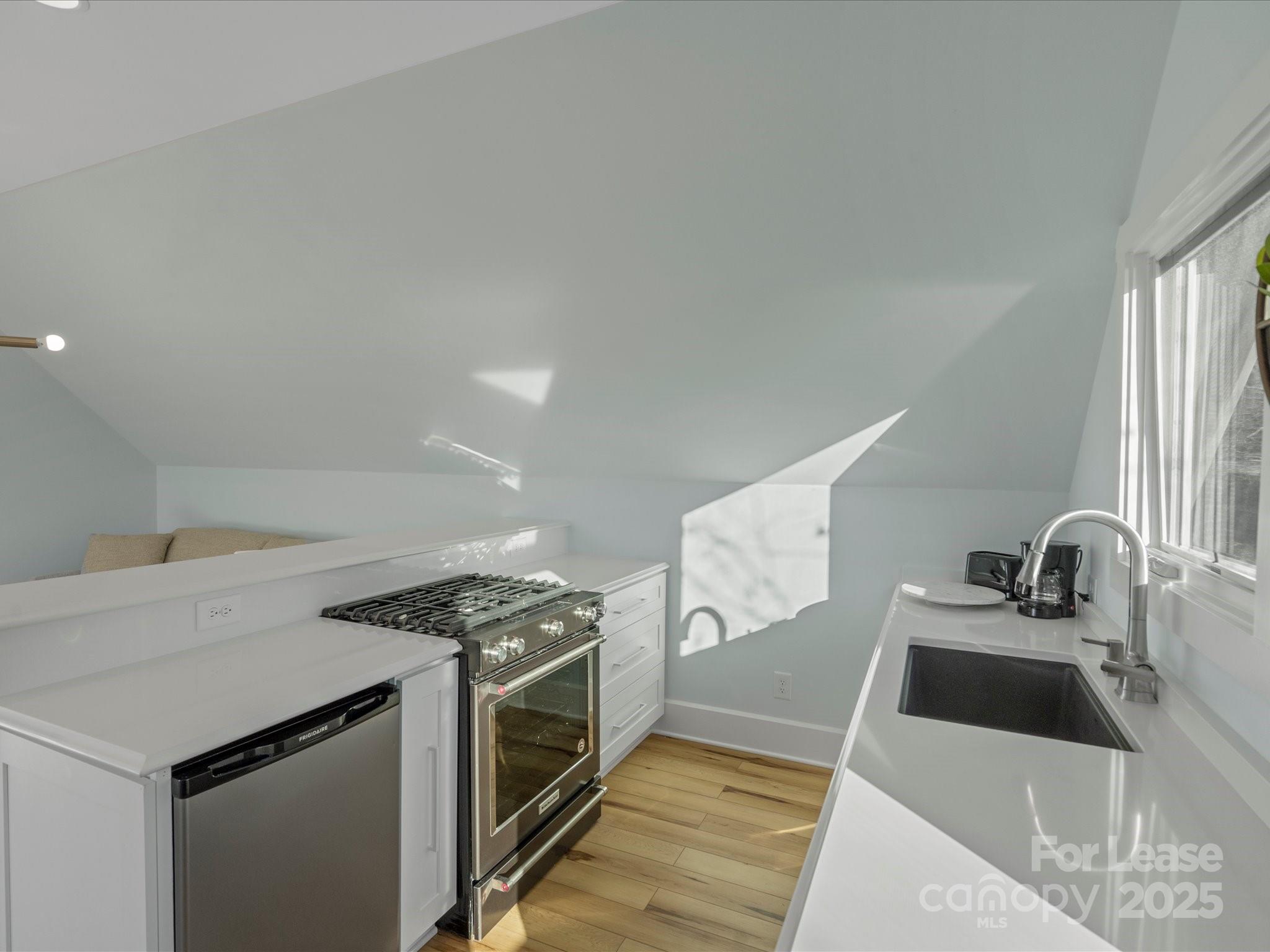 2816 Inlet Shore Drive Unit: 1