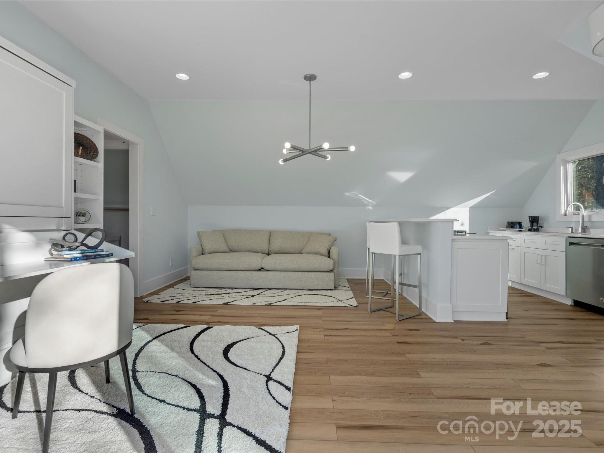 2816 Inlet Shore Drive Unit: 1