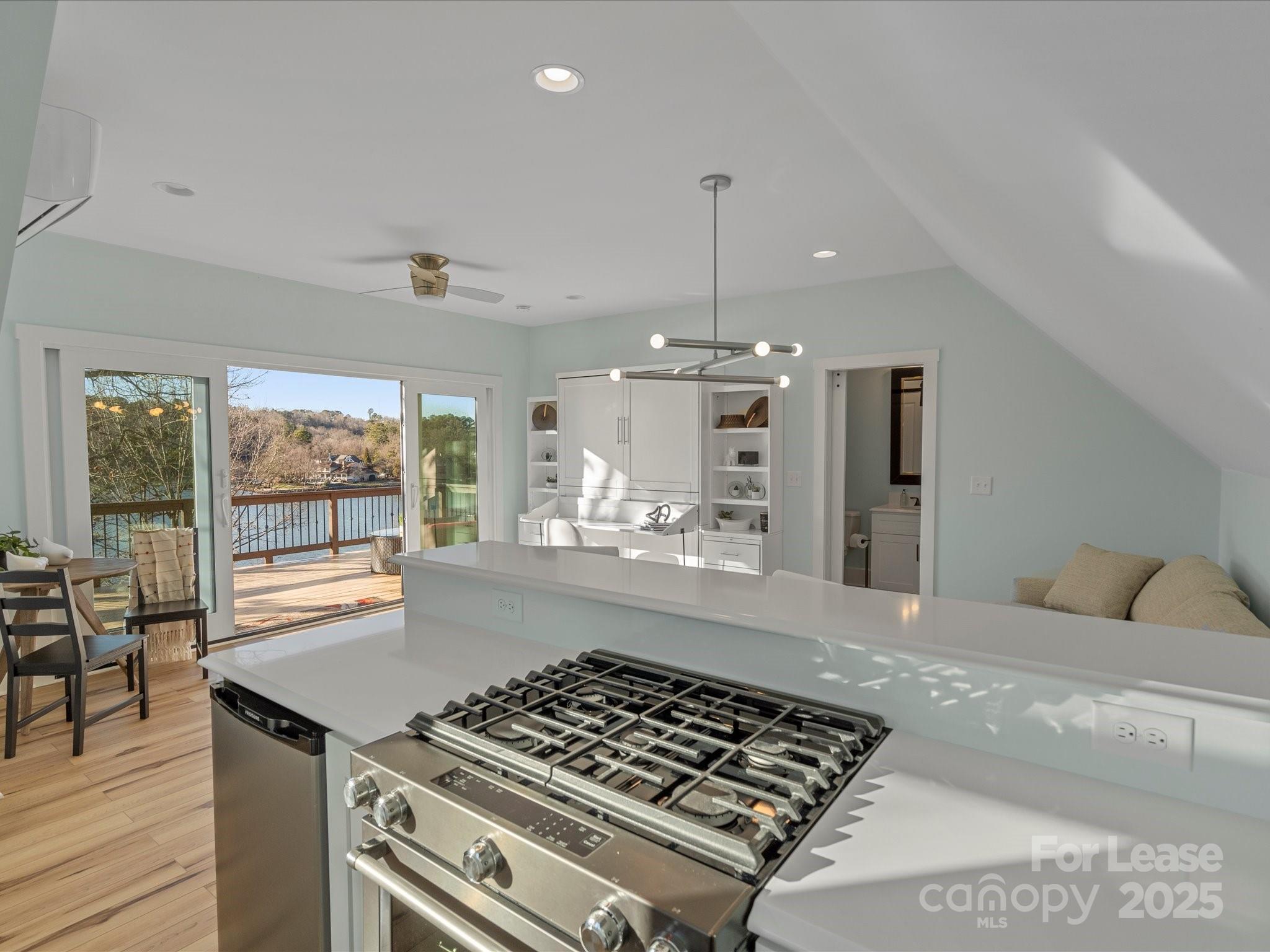 2816 Inlet Shore Drive Unit: 1