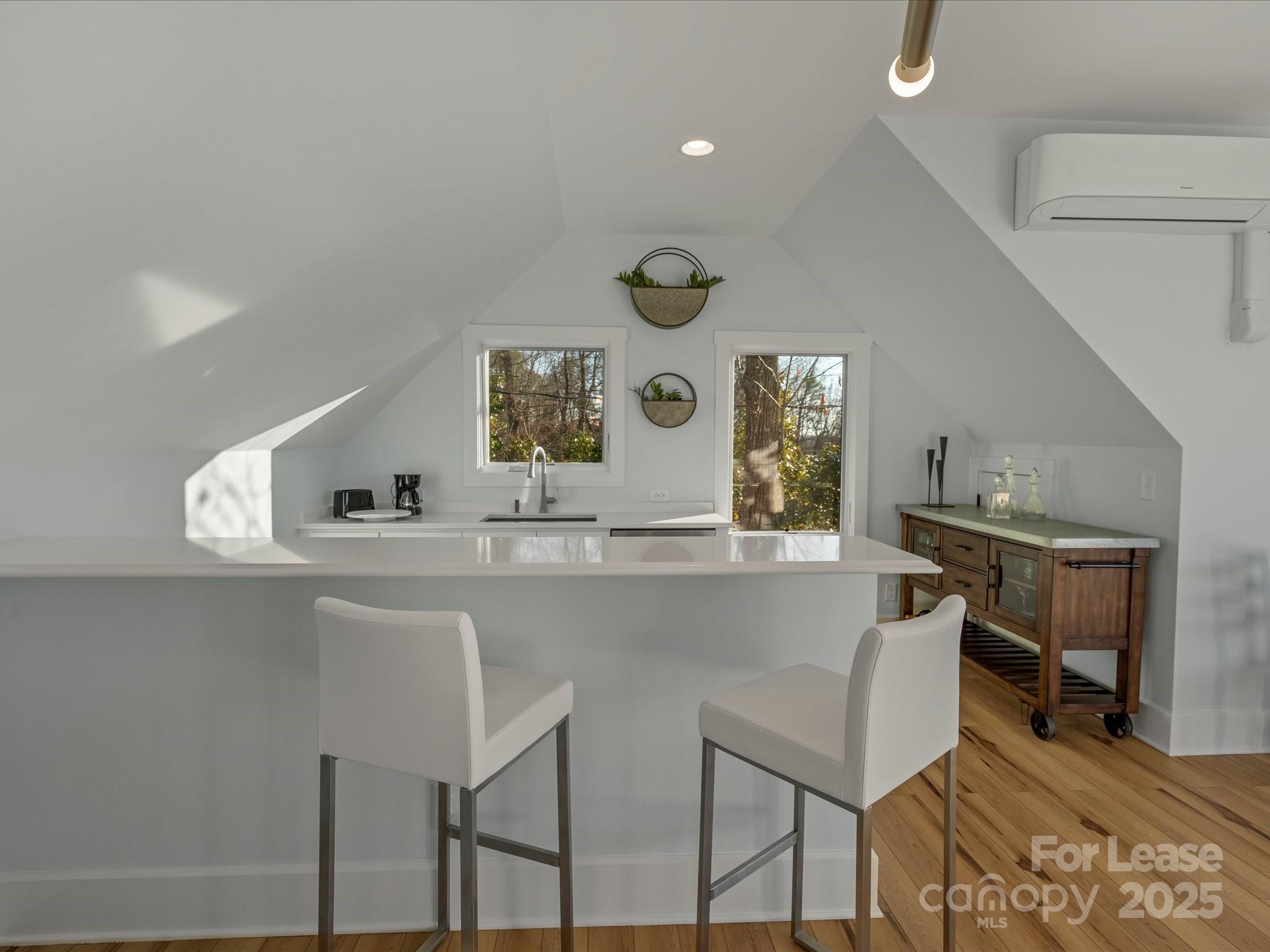 2816 Inlet Shore Drive Unit: 1