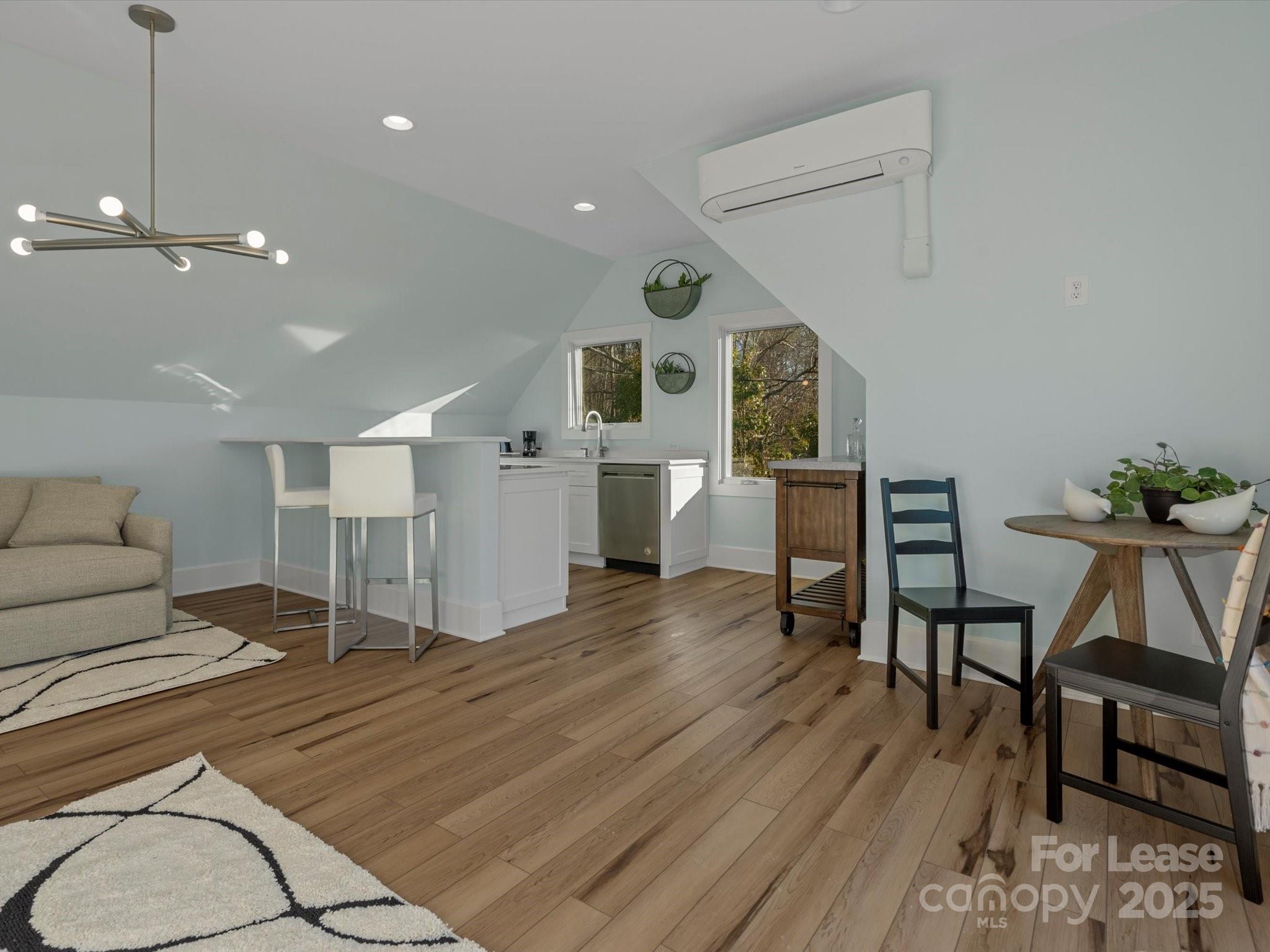 2816 Inlet Shore Drive Unit: 1