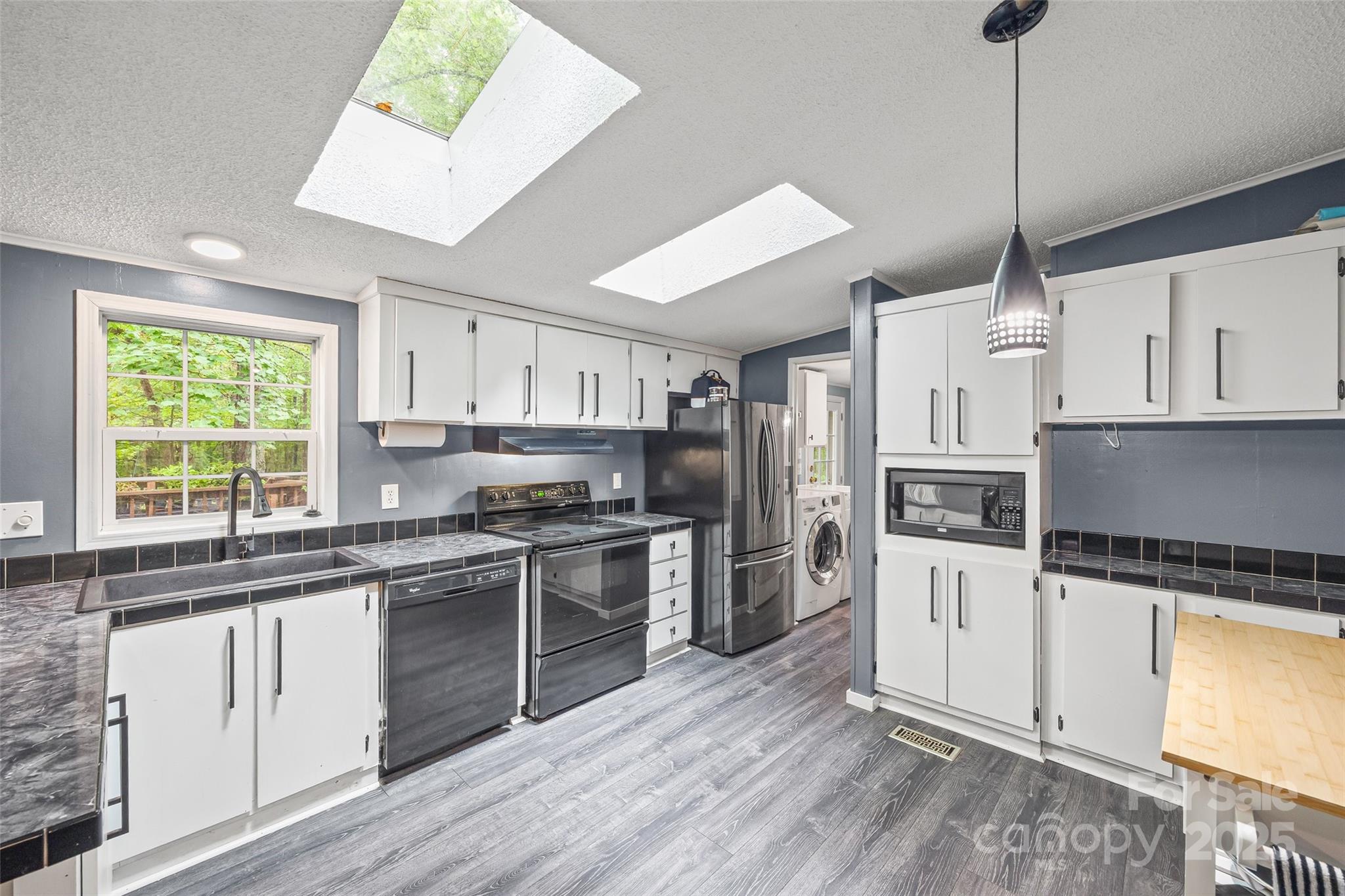 210 Valley View Drive