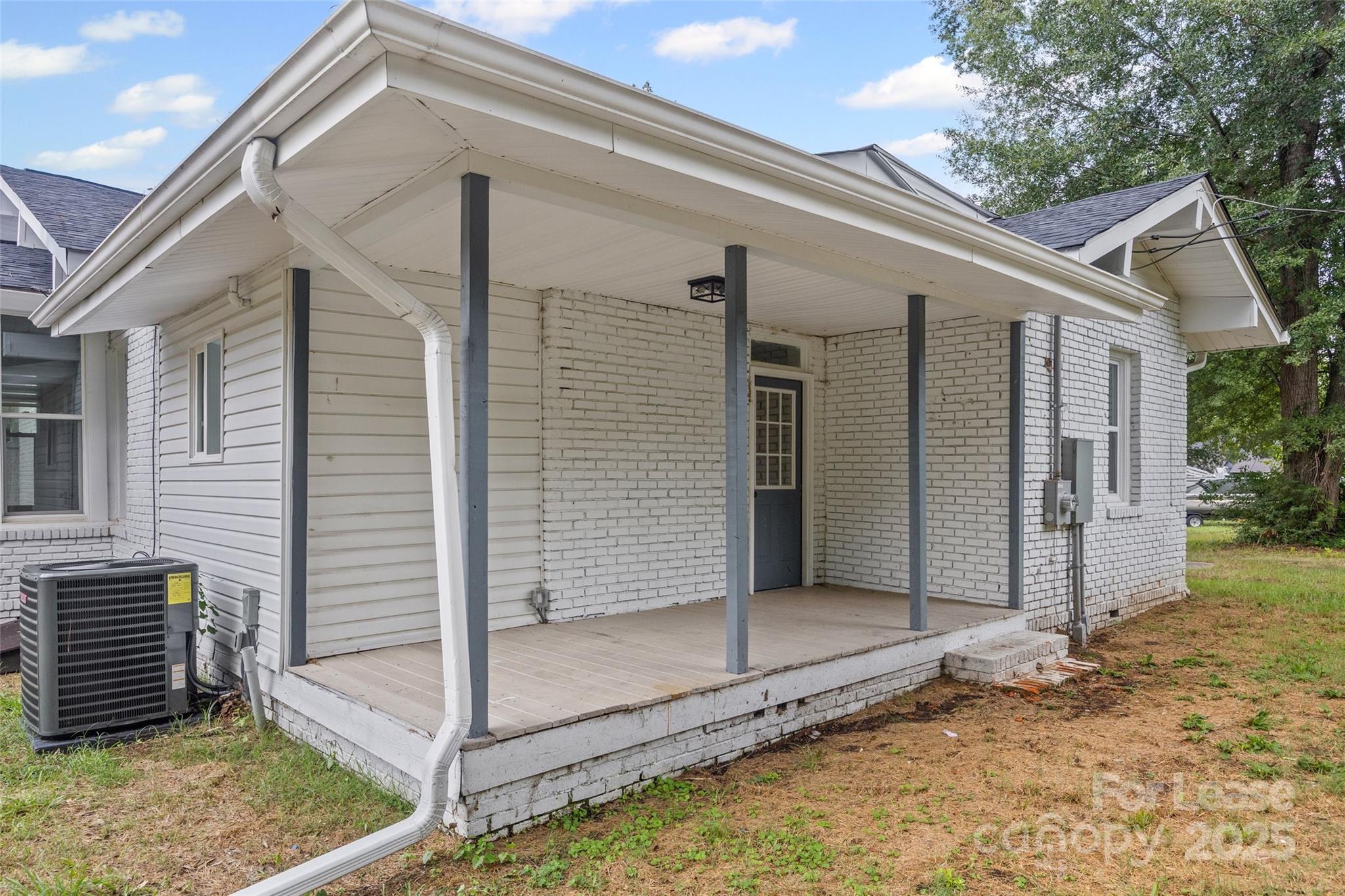 113 Brawley Street