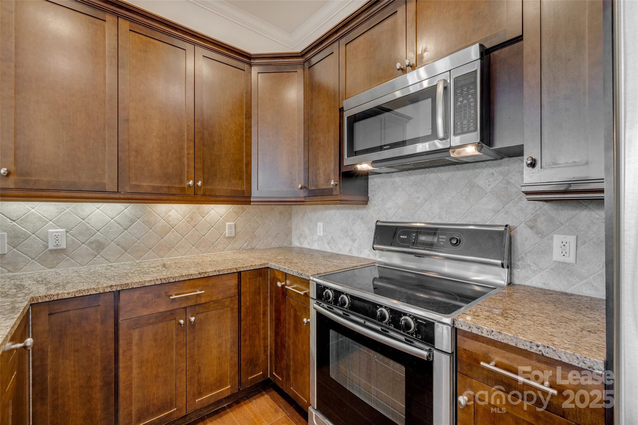5425 Closeburn Road Unit: 213