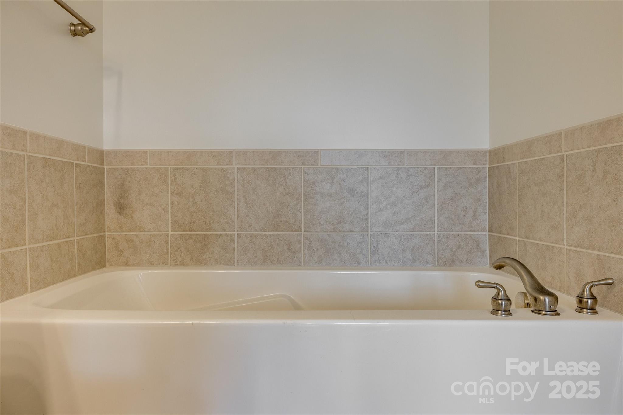 5425 Closeburn Road Unit: 213