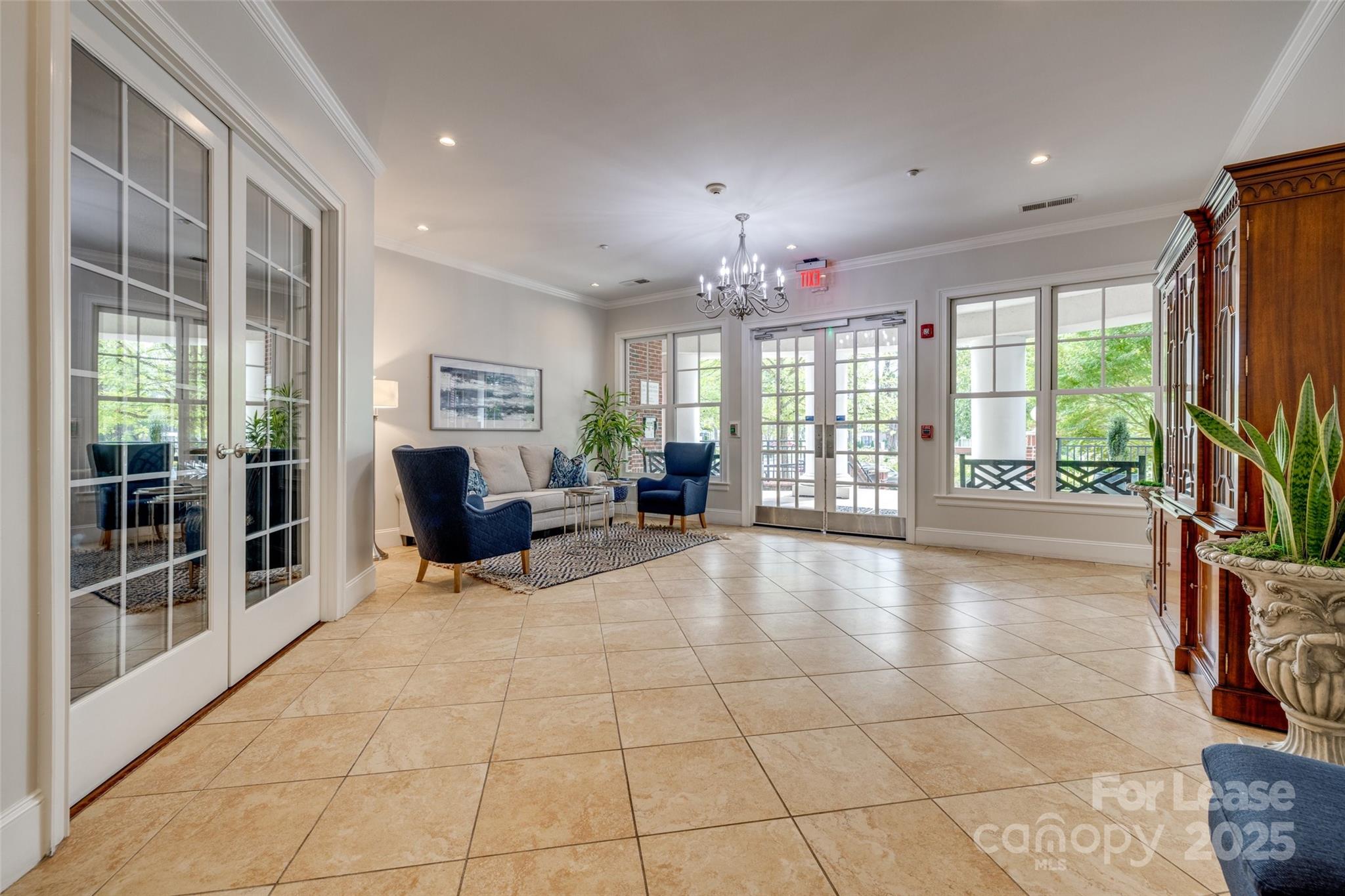 5425 Closeburn Road Unit: 213