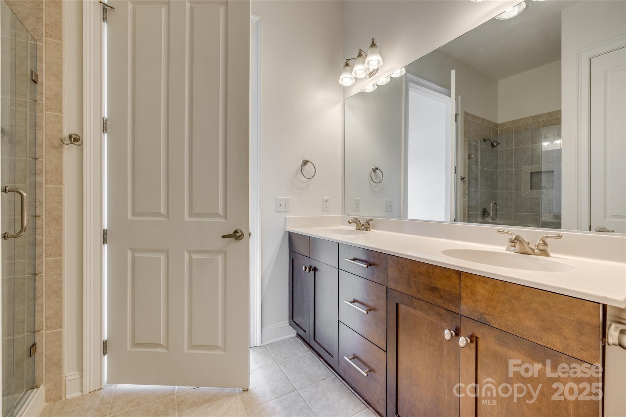 5425 Closeburn Road Unit: 213