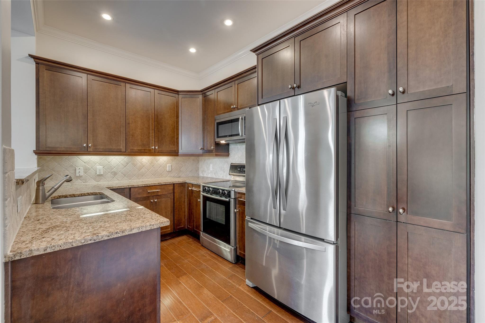 5425 Closeburn Road Unit: 213