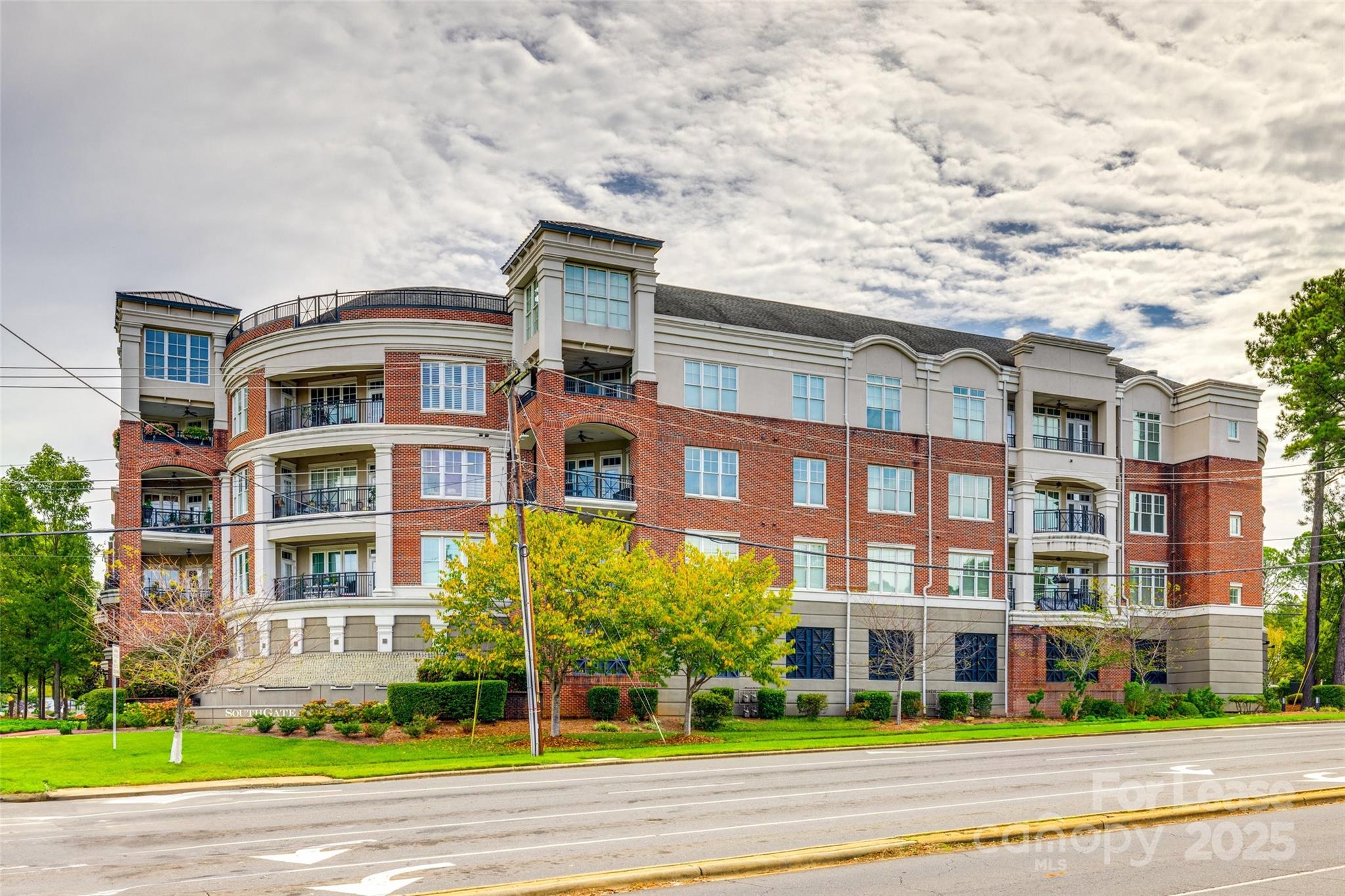 5425 Closeburn Road Unit: 213
