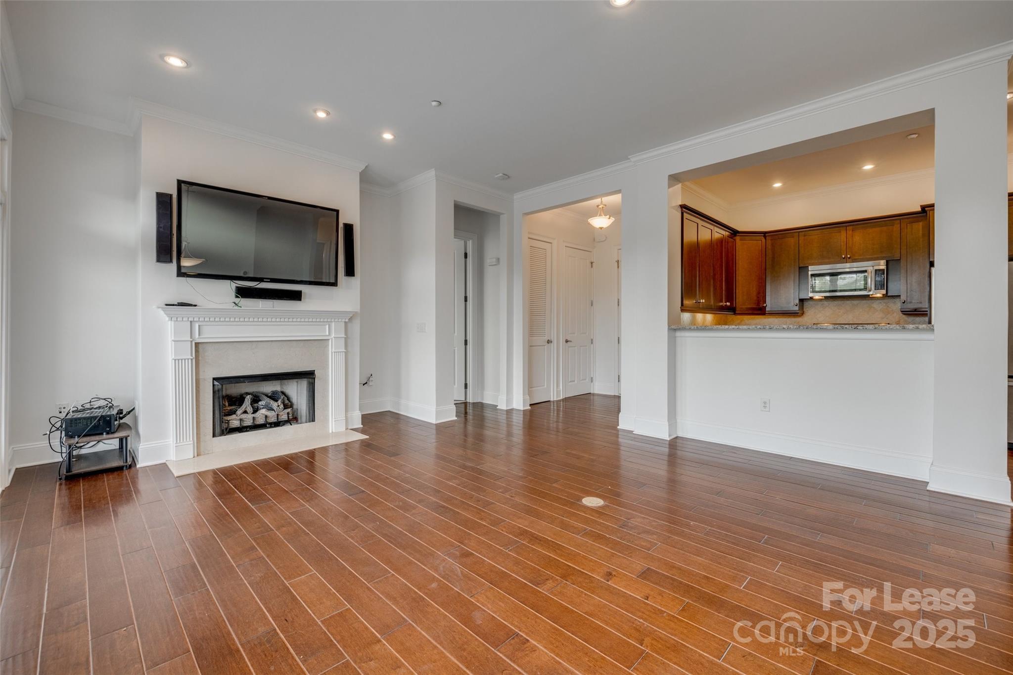 5425 Closeburn Road Unit: 213
