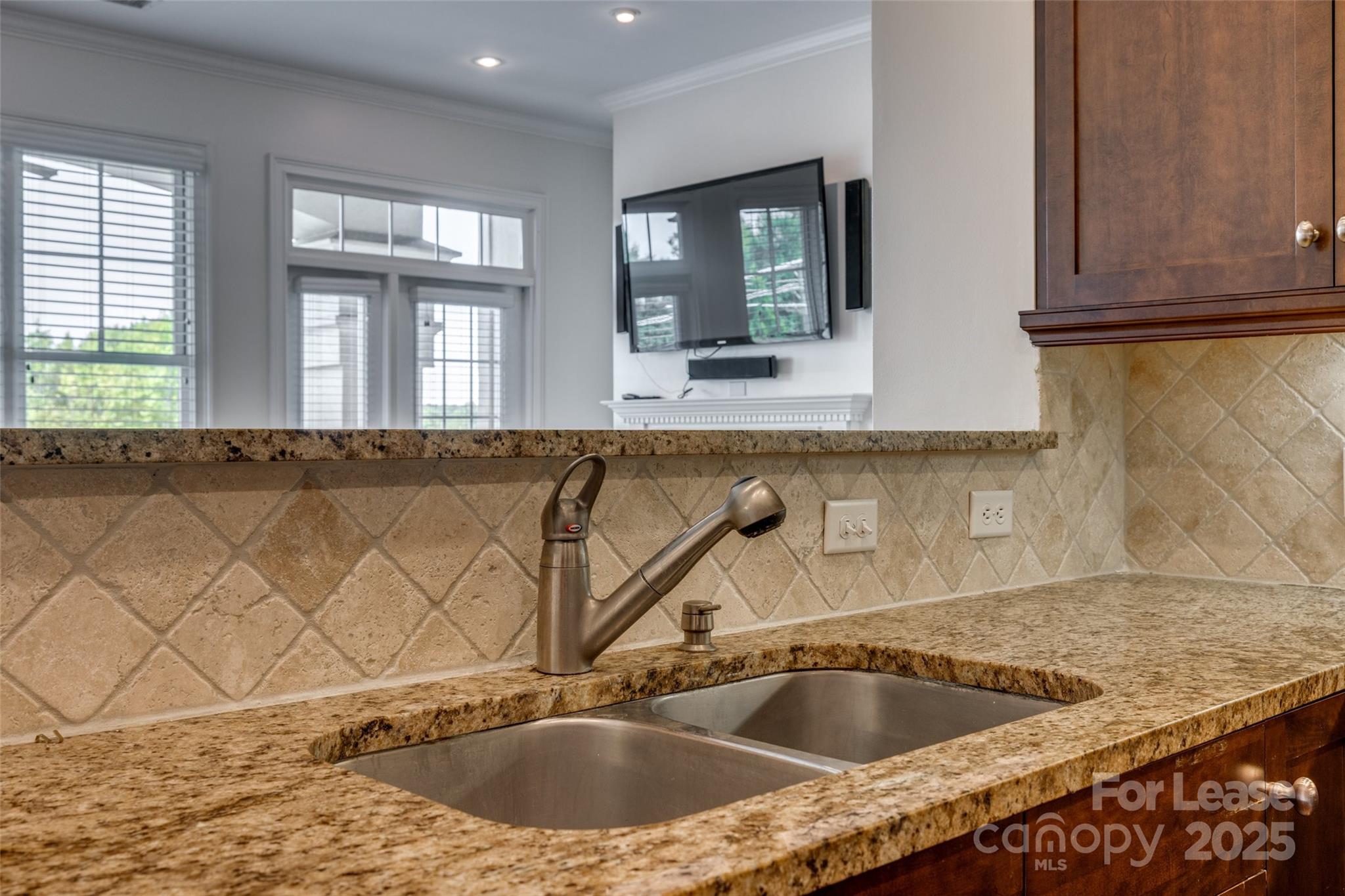 5425 Closeburn Road Unit: 213