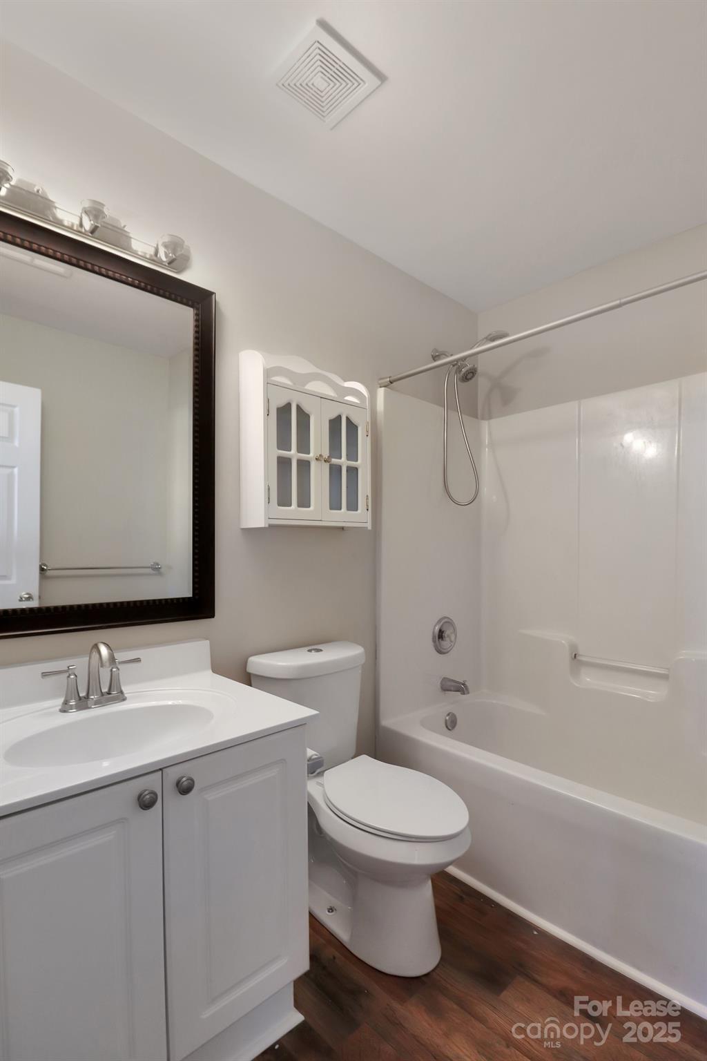309 Sampson Street Unit: 28