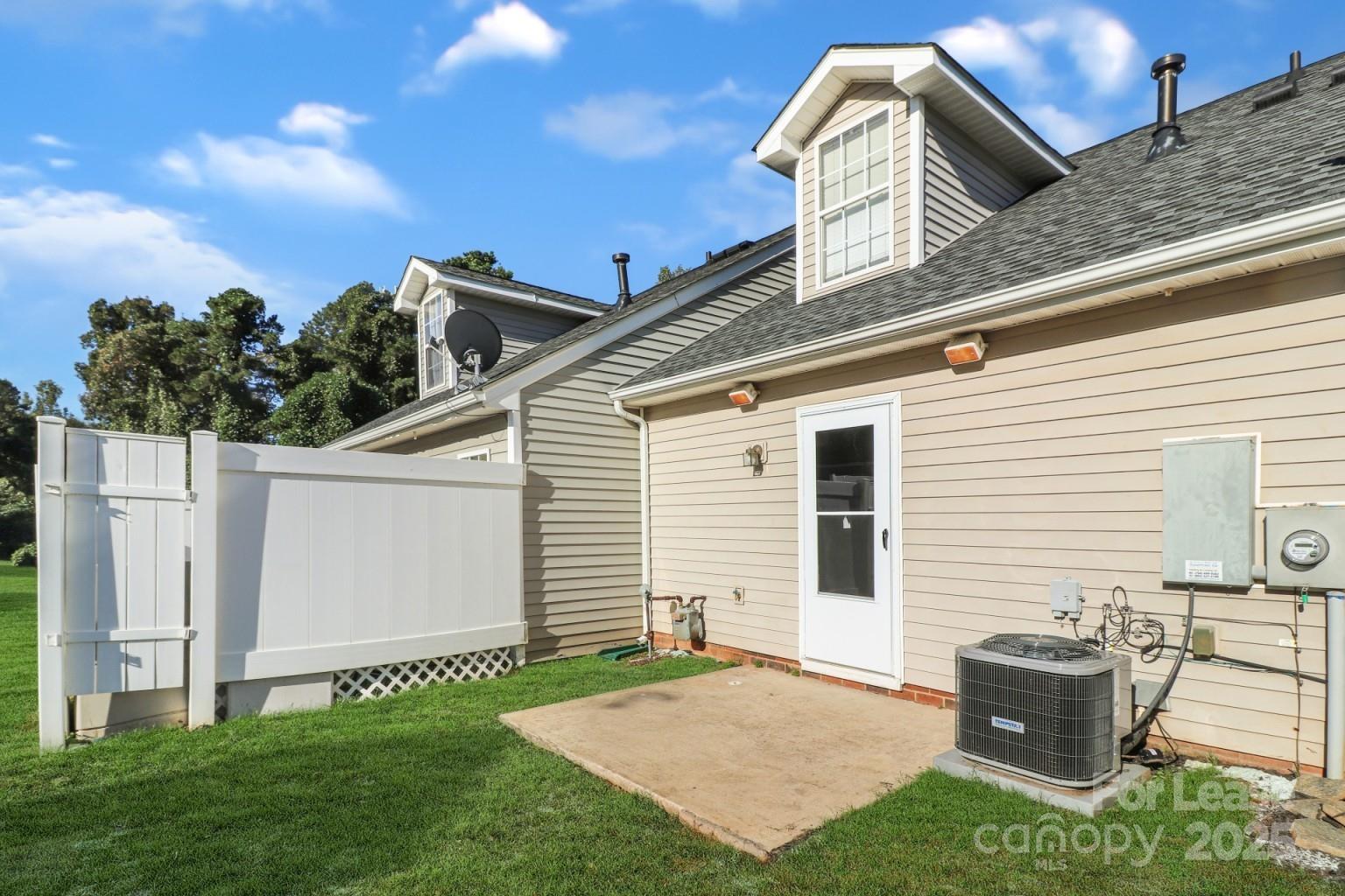 309 Sampson Street Unit: 28