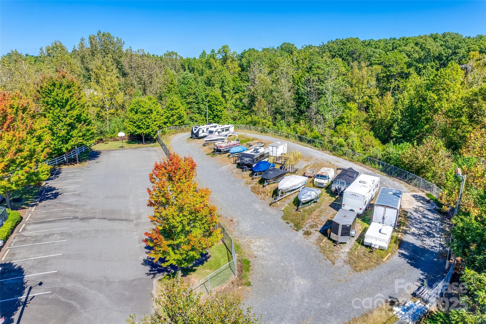 2527 Ivy Creek Ford