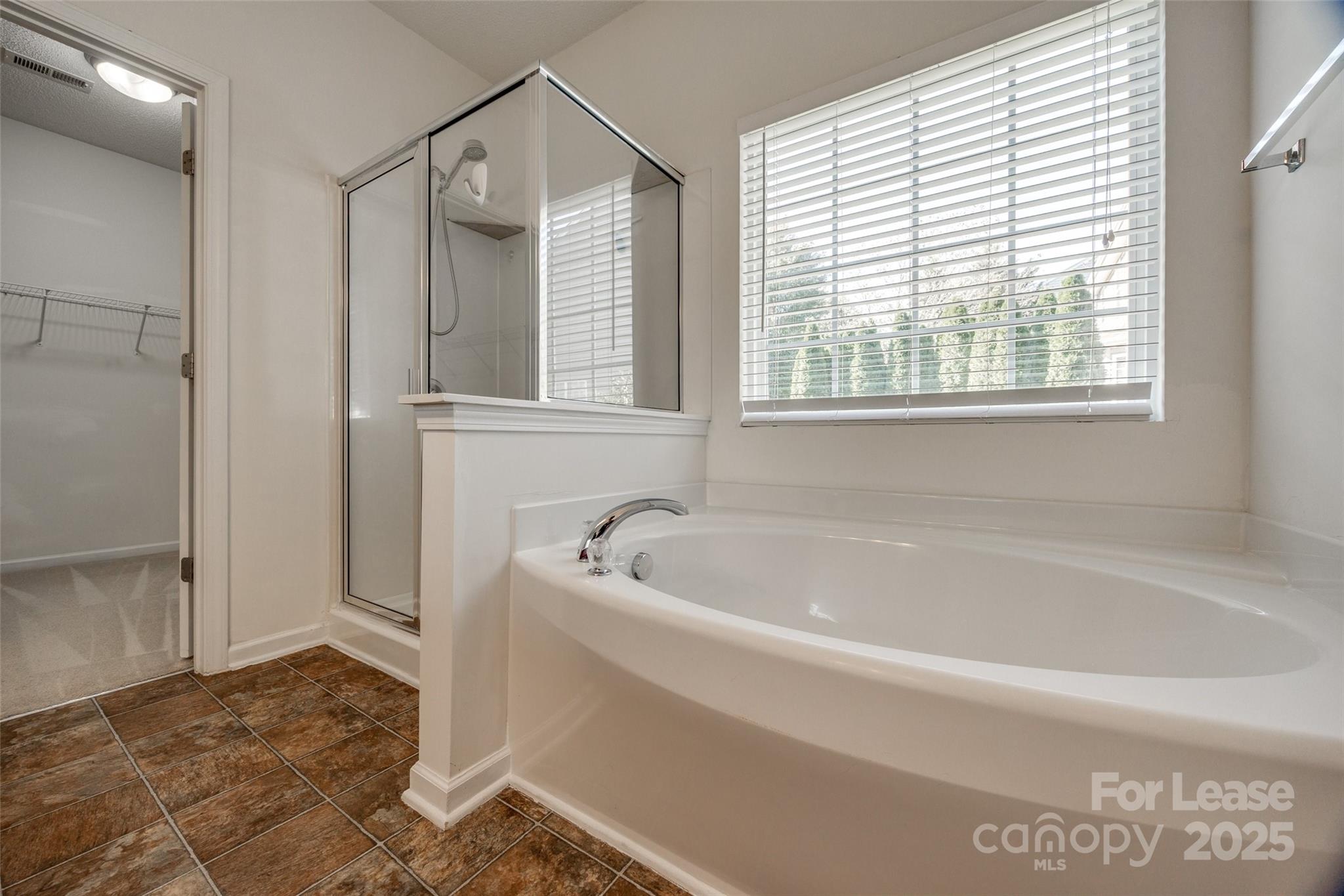 2527 Ivy Creek Ford