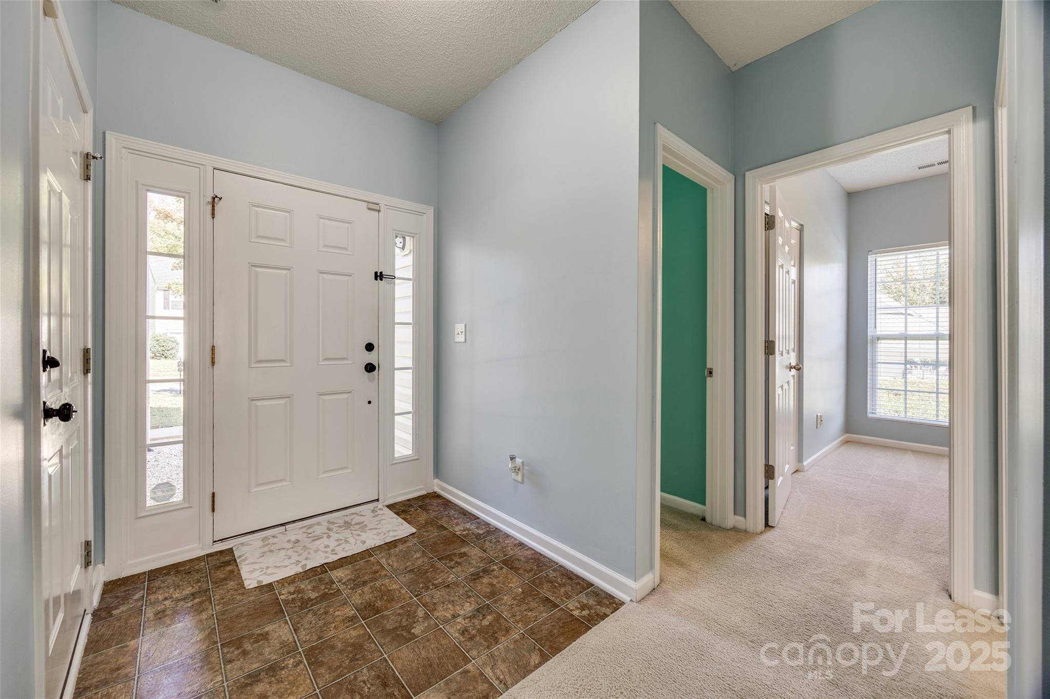2527 Ivy Creek Ford
