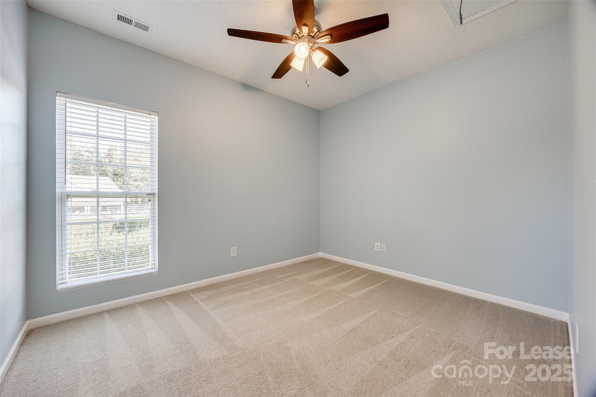 2527 Ivy Creek Ford